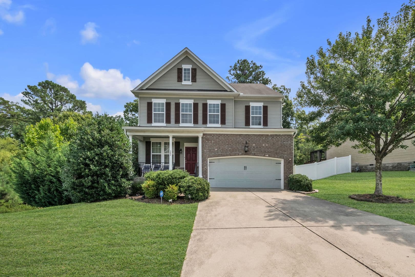Williamsburg House: 303 Cheeseman Drive