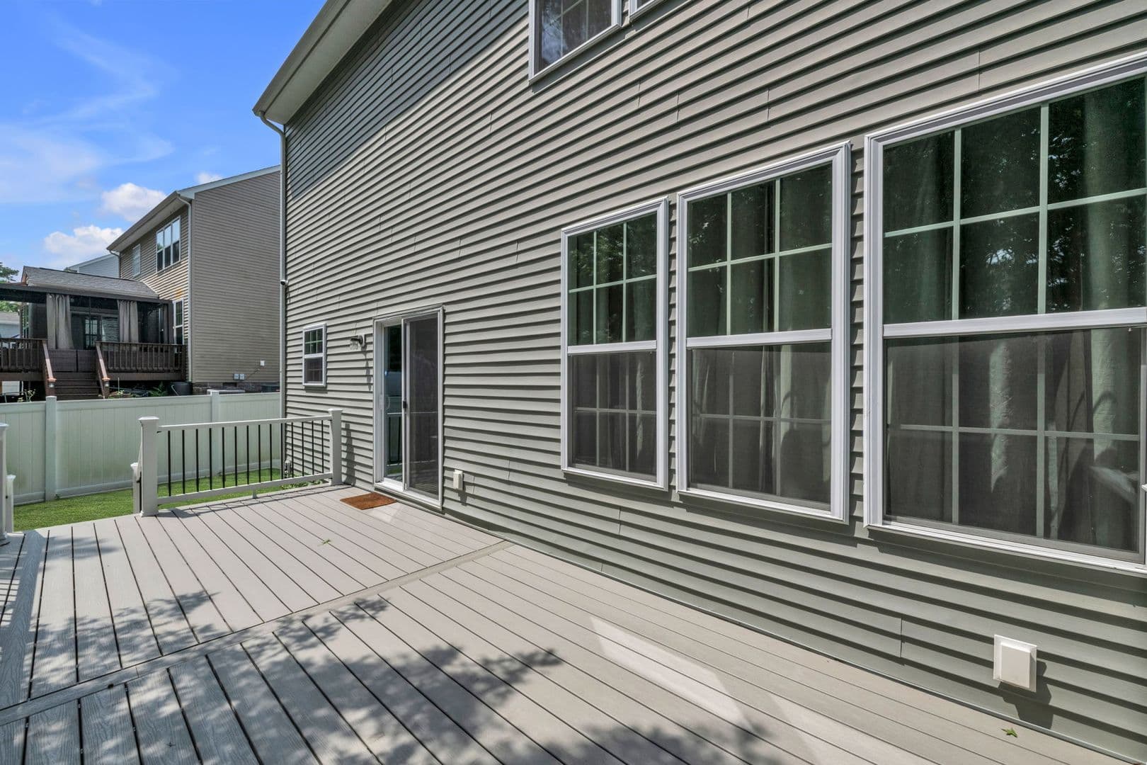 Williamsburg House: 303 Cheeseman Drive