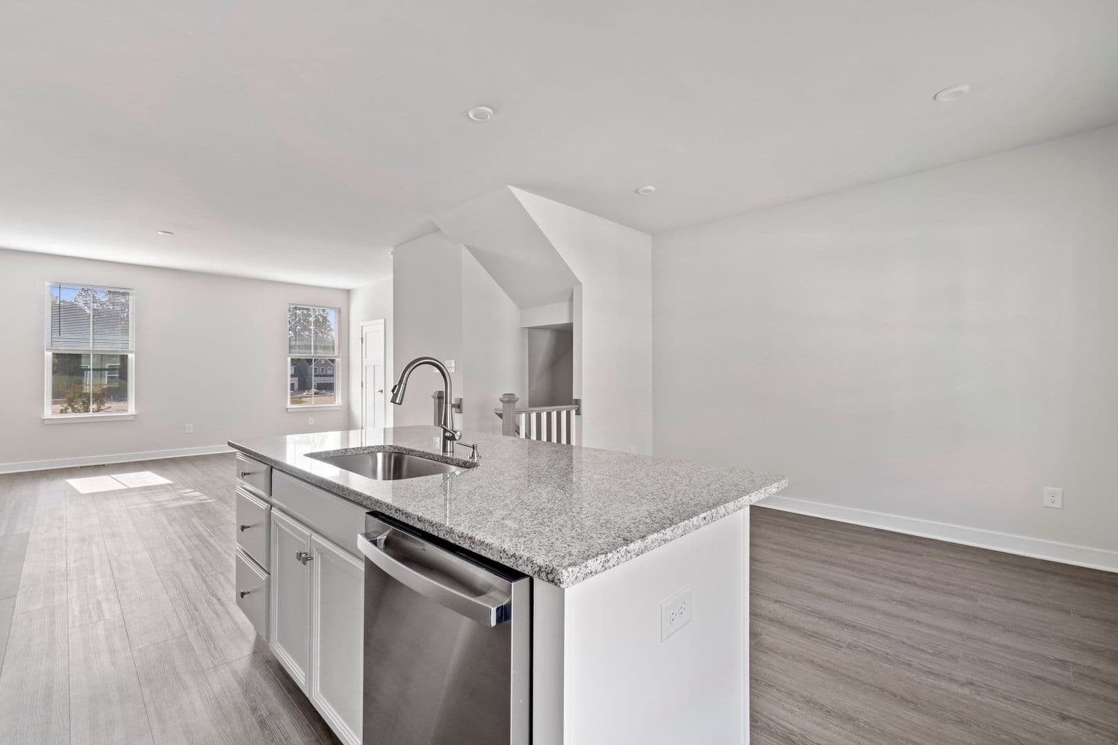 Poquoson Townhome: 109 Legacy Blvd