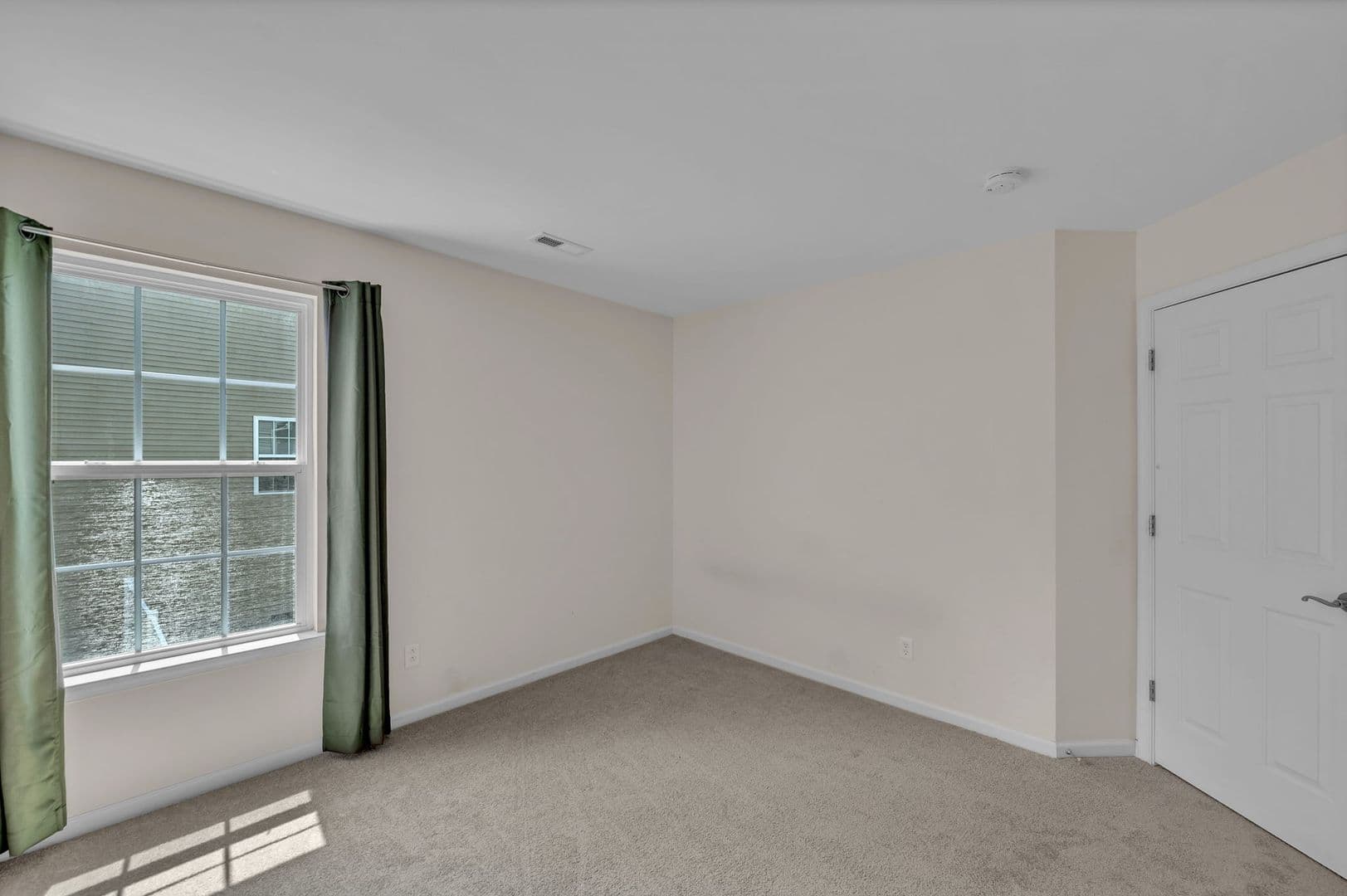 Williamsburg House: 303 Cheeseman Drive