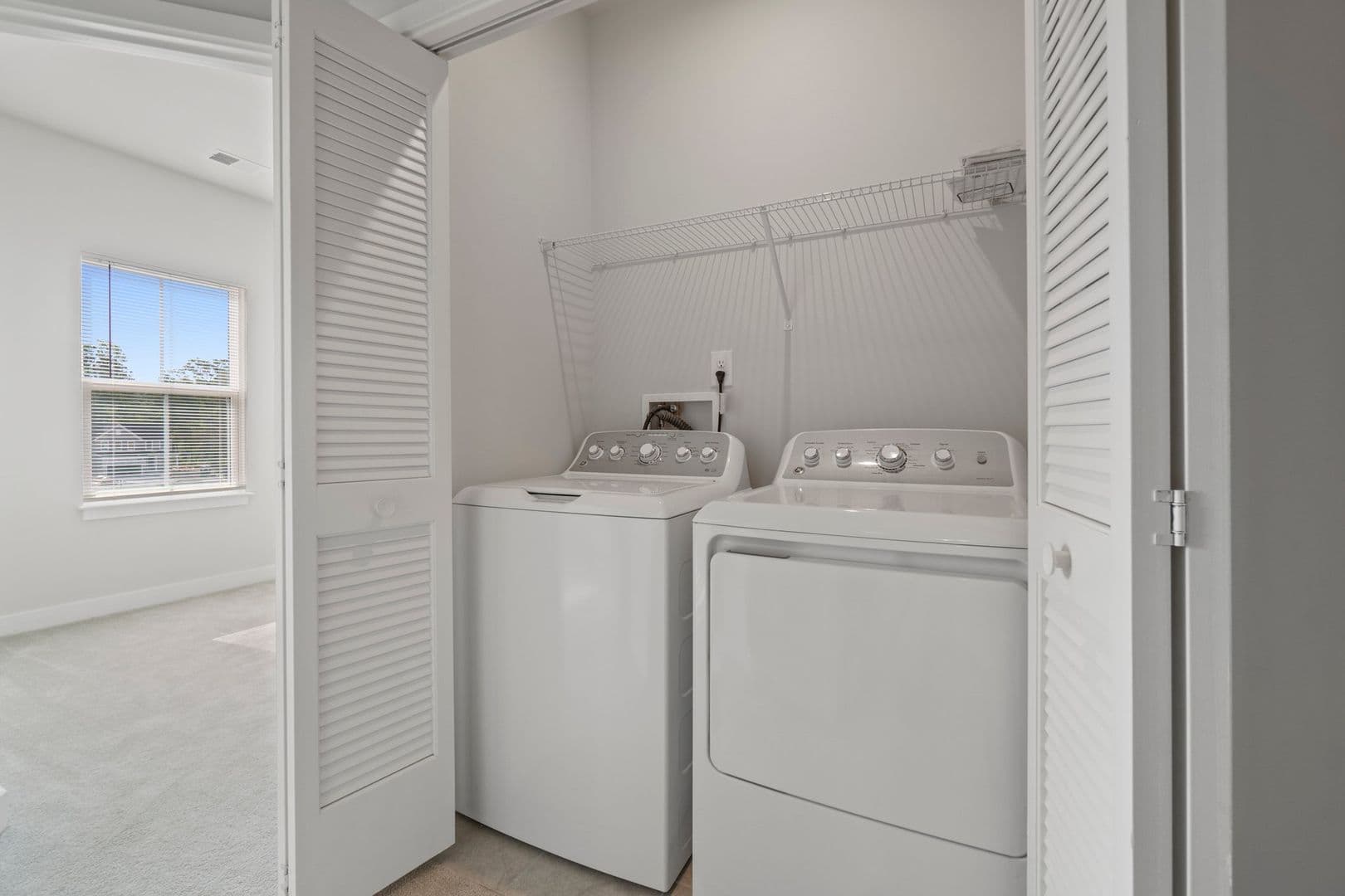 Poquoson Townhome: 109 Legacy Blvd