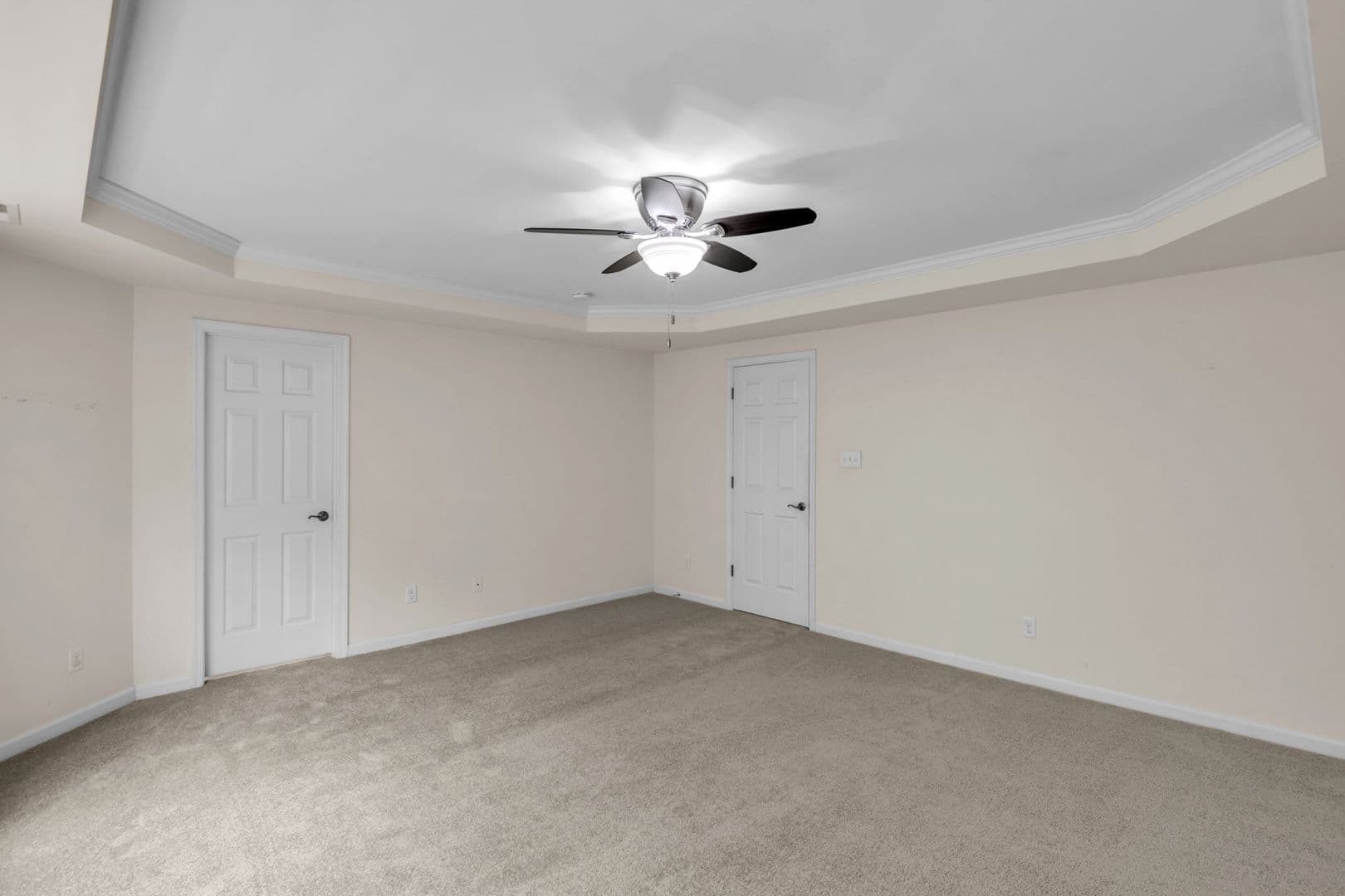 Williamsburg House: 303 Cheeseman Drive