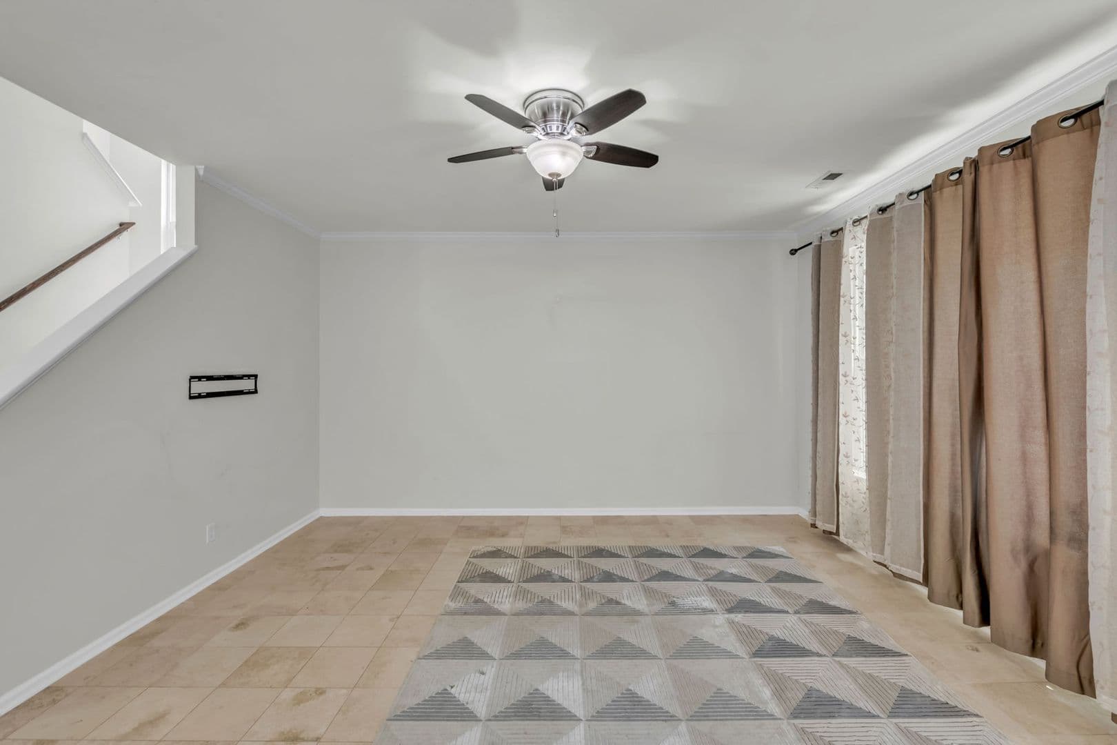 Williamsburg House: 303 Cheeseman Drive