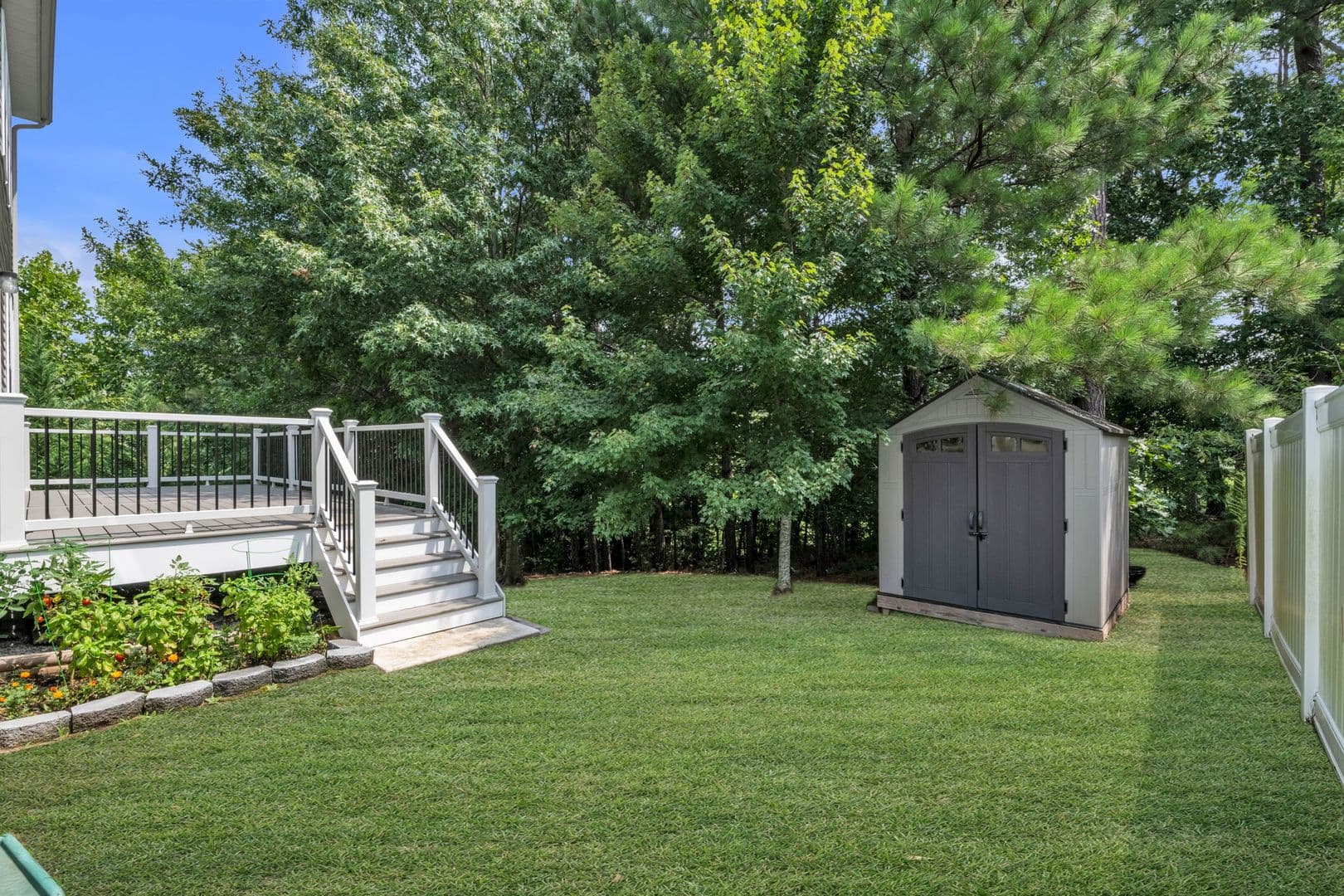 Williamsburg House: 303 Cheeseman Drive
