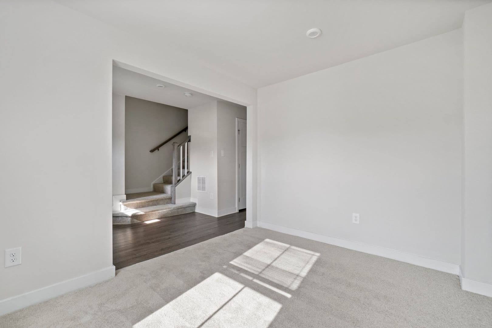 Poquoson Townhome: 109 Legacy Blvd