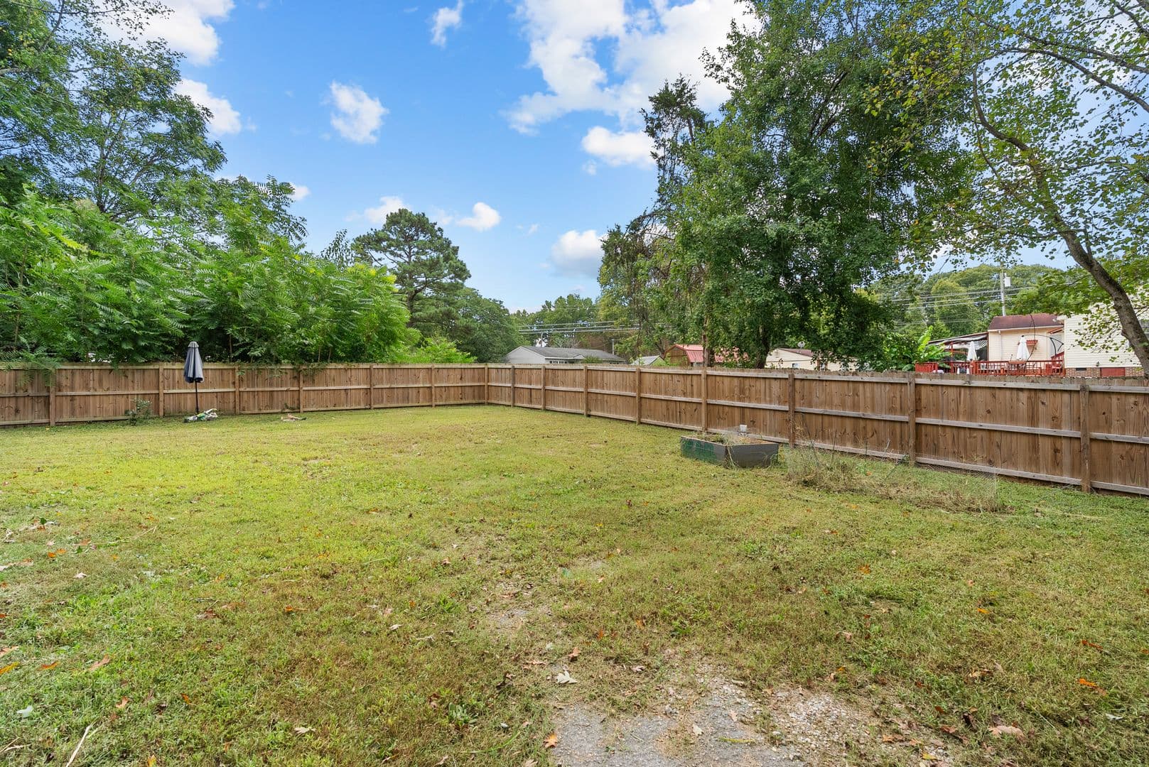 Williamsburg House: 5472 Olde Towne Rd