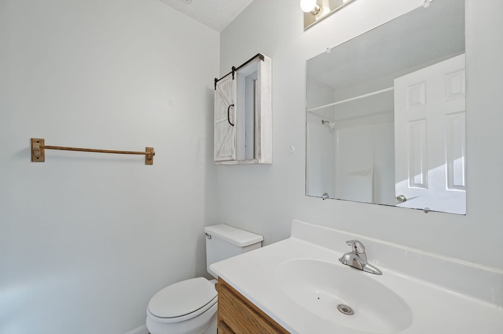 Yorktown House: 203 Lynns Way