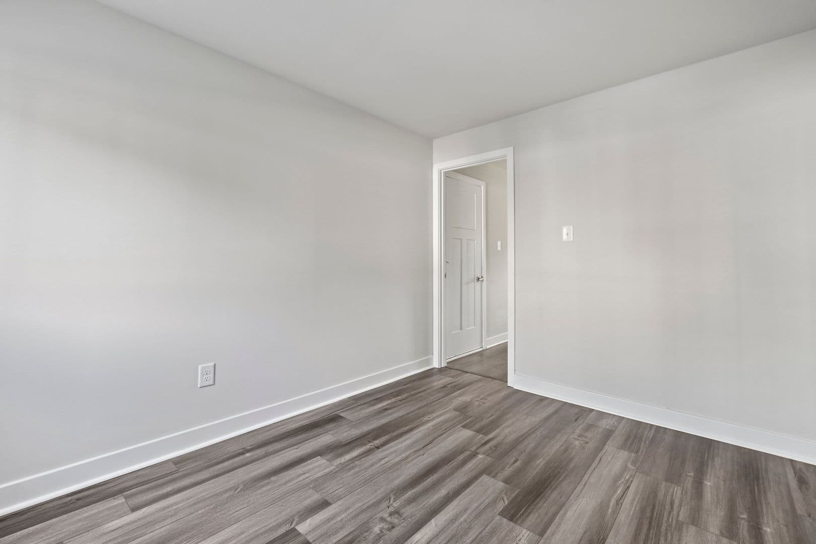 Poquoson Townhome: 109 Legacy Blvd