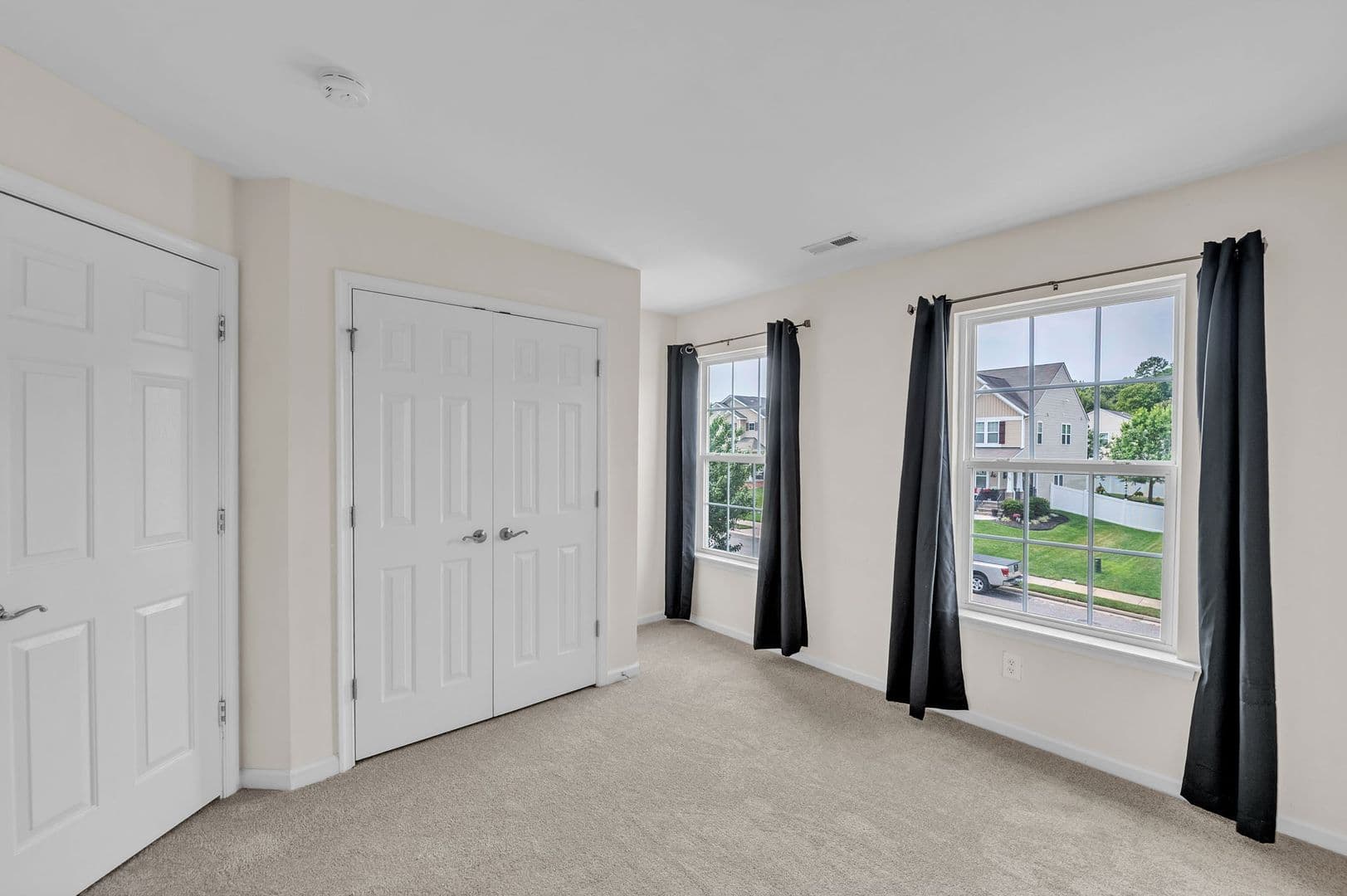 Williamsburg House: 303 Cheeseman Drive