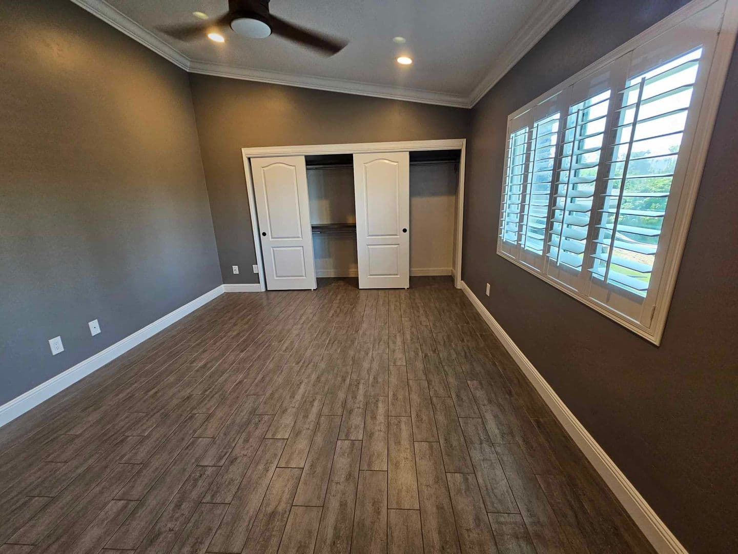 Riverside House: 2975 Robin Road