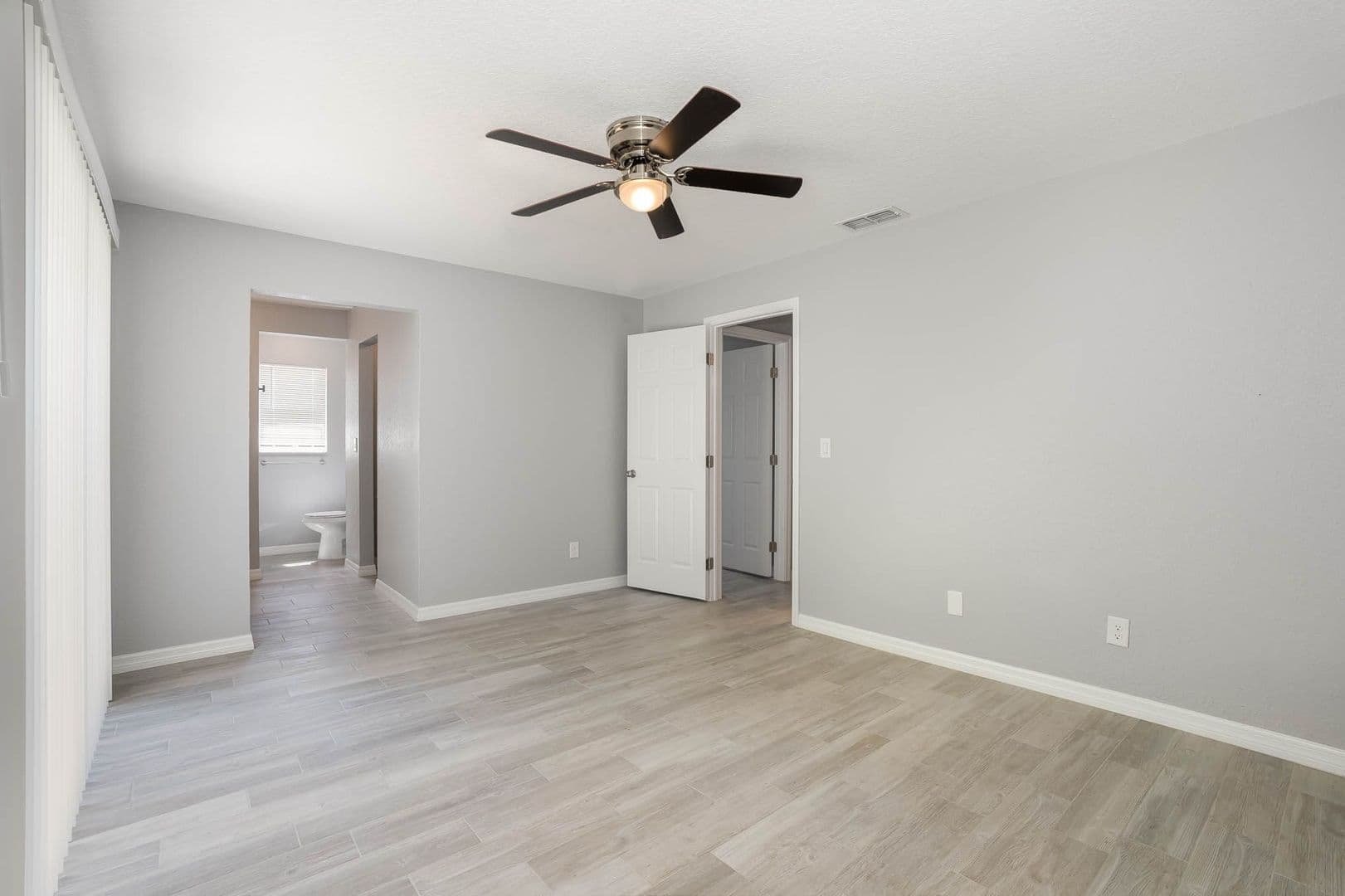 Cocoa House: 321 Sun Dial Ct