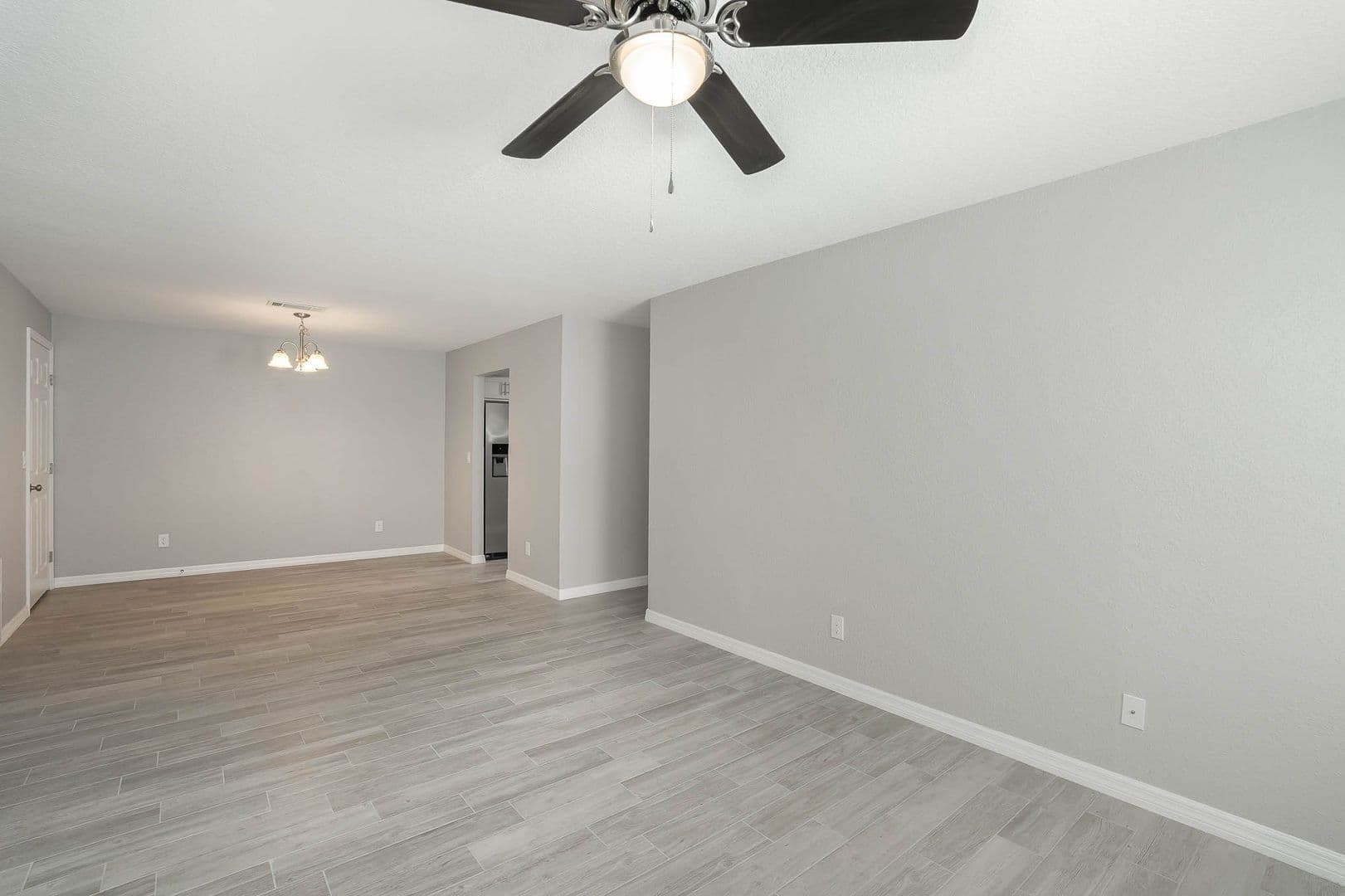 Cocoa House: 321 Sun Dial Ct