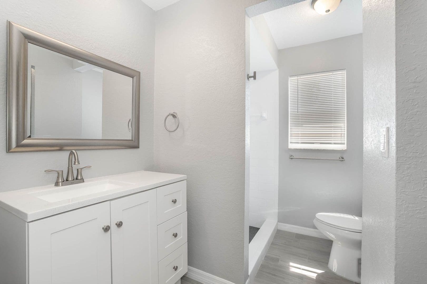 Cocoa House: 321 Sun Dial Ct