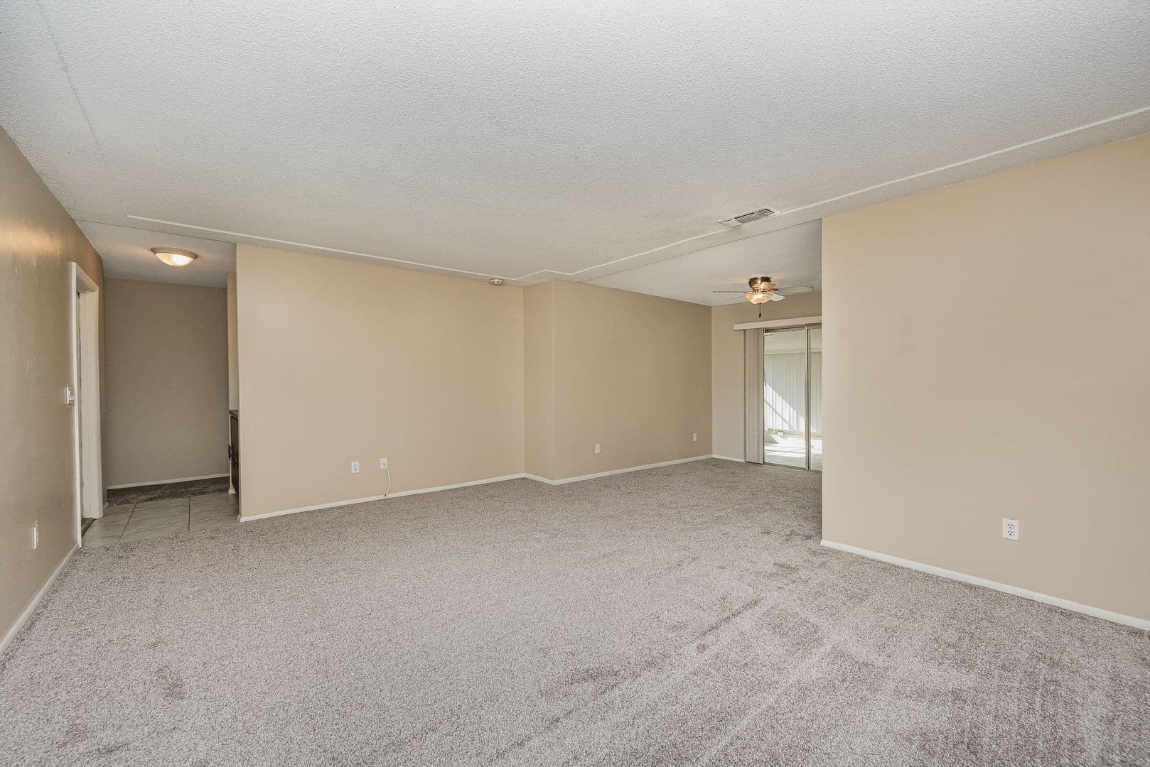 Melbourne House: 608 E. Sacre Coeur Dr.
