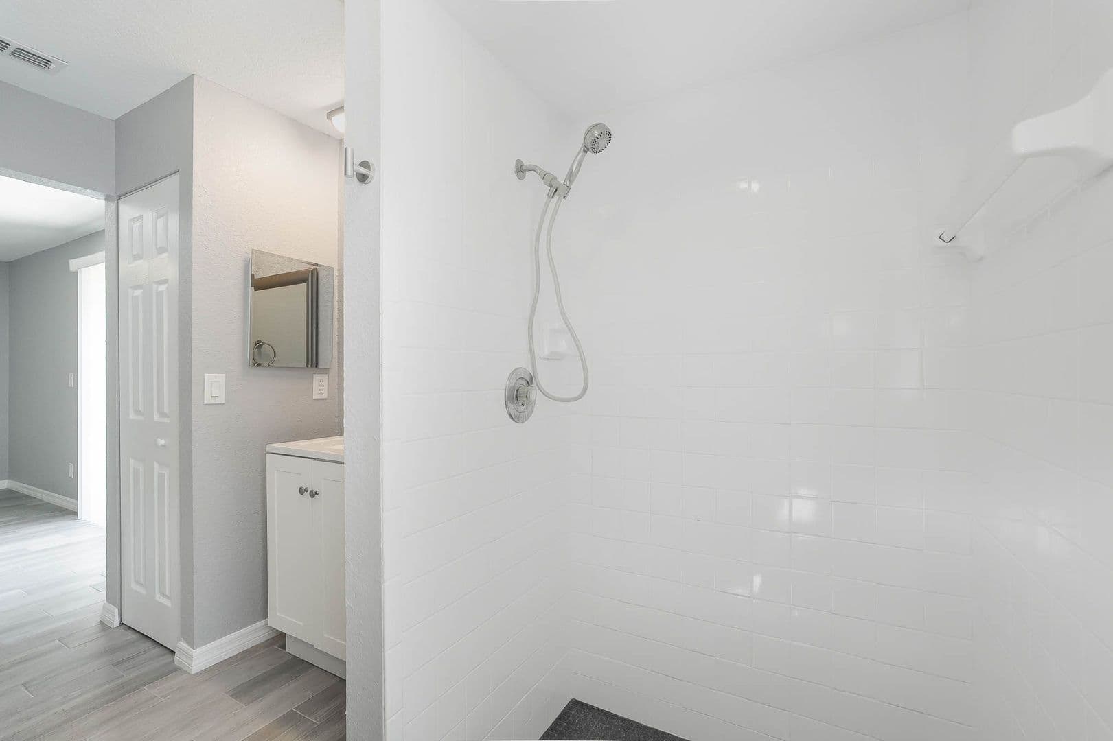 Cocoa House: 321 Sun Dial Ct