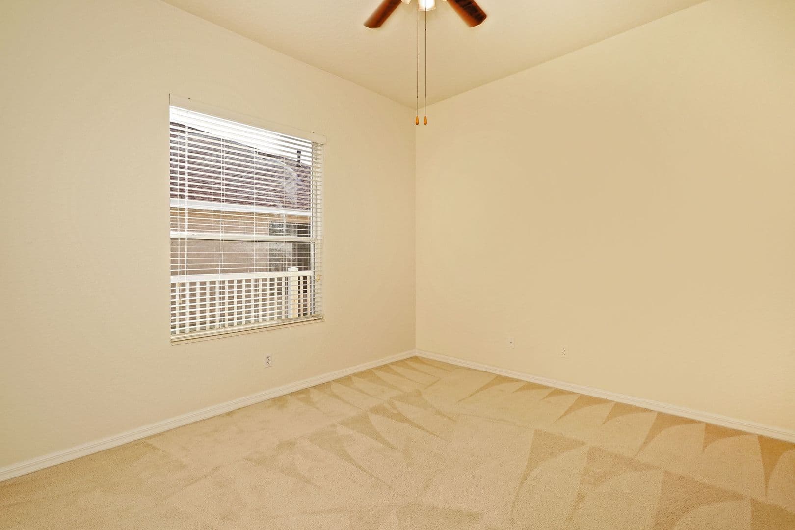 Melbourne House: 4449 Chastain Dr