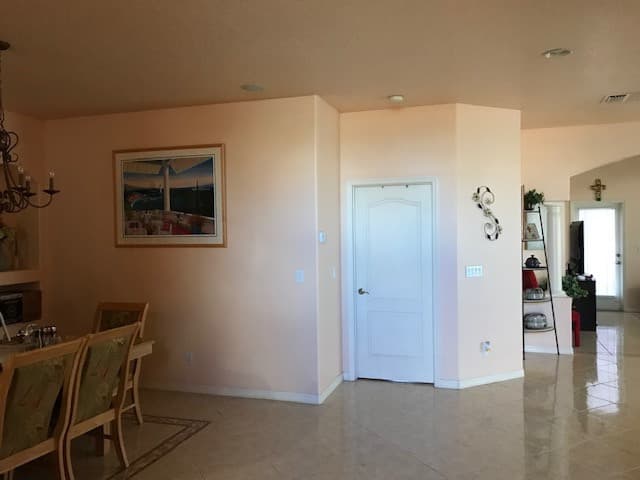 Rockledge House: 4320 Aberdeen Cir