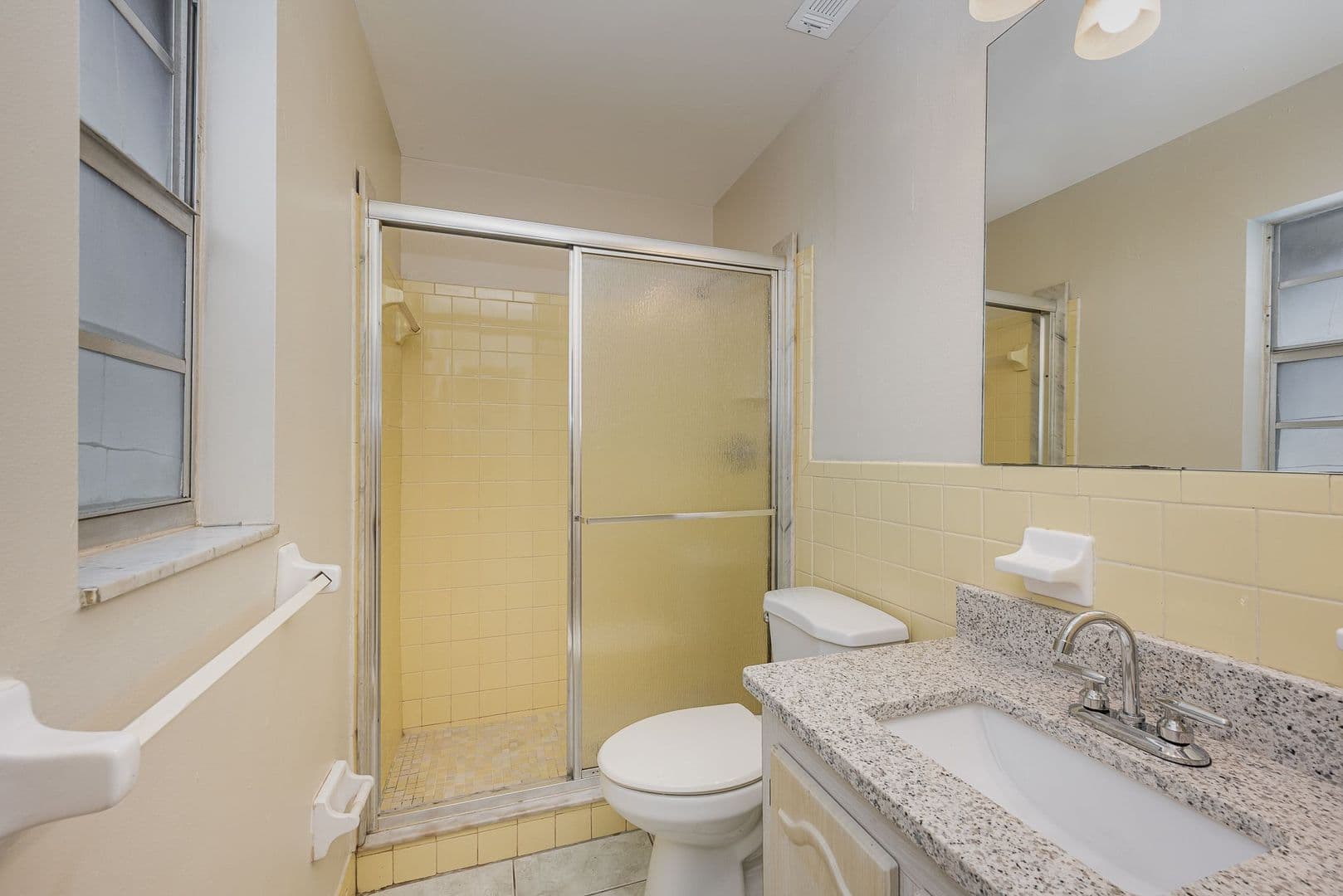 Melbourne House: 608 E. Sacre Coeur Dr.