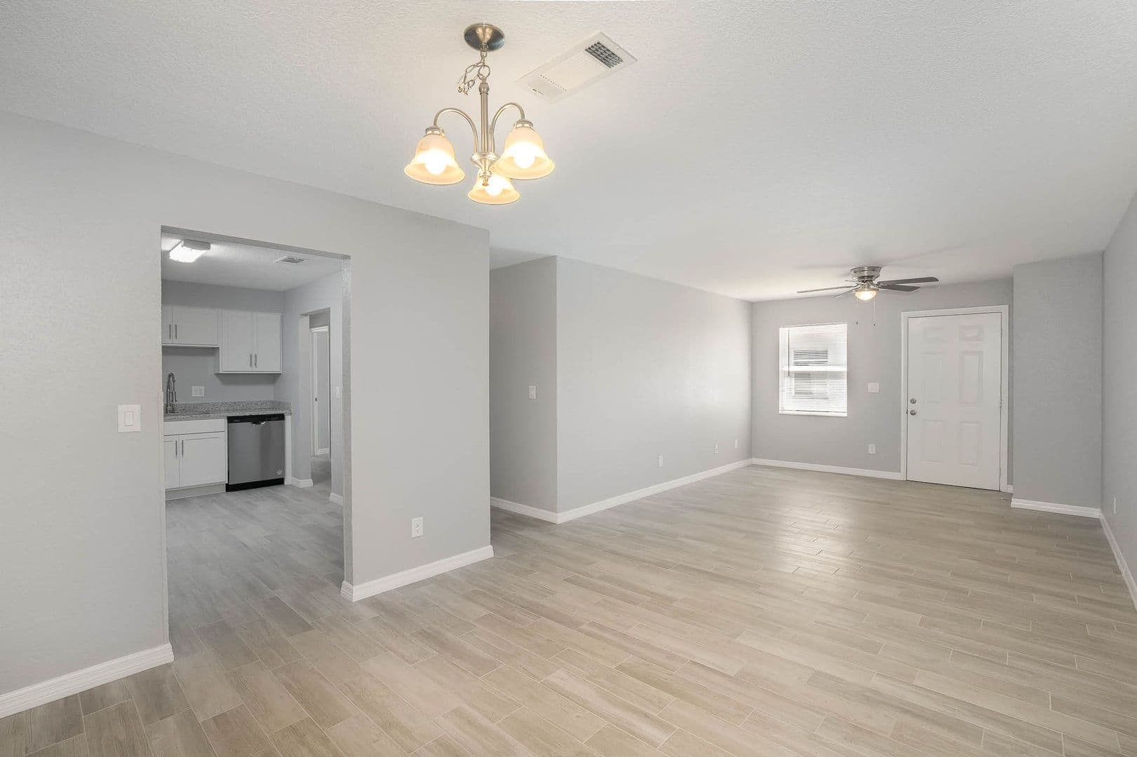Cocoa House: 321 Sun Dial Ct