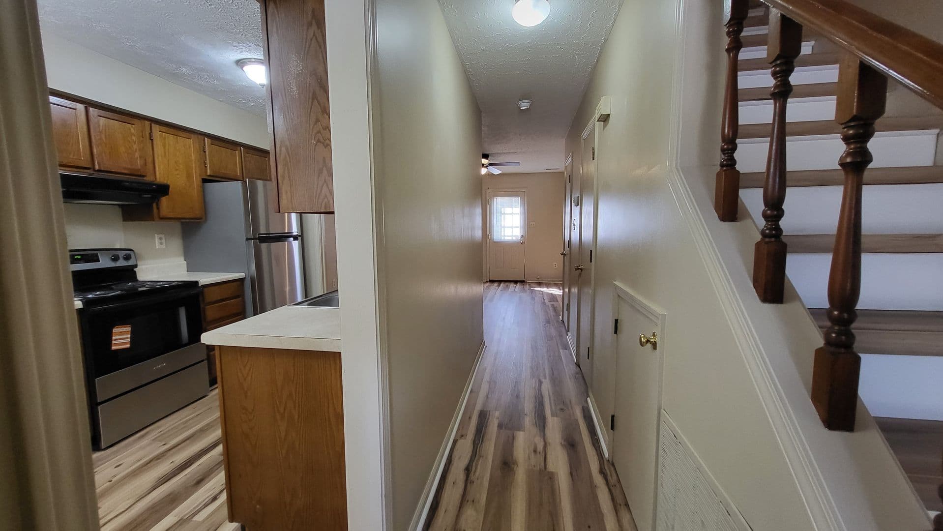 Lumberton House: 3703-4 Cliffridge Drive