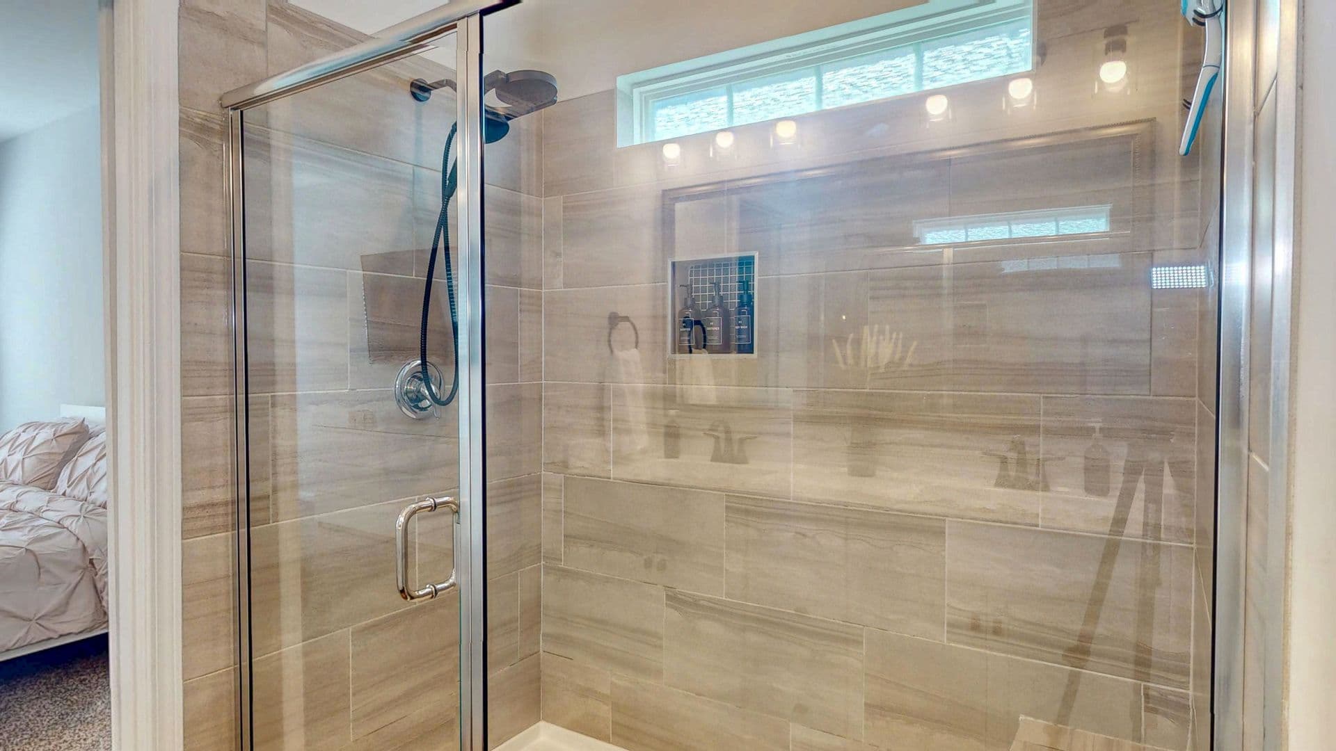 Savannah House: 124 Brookline Drive
