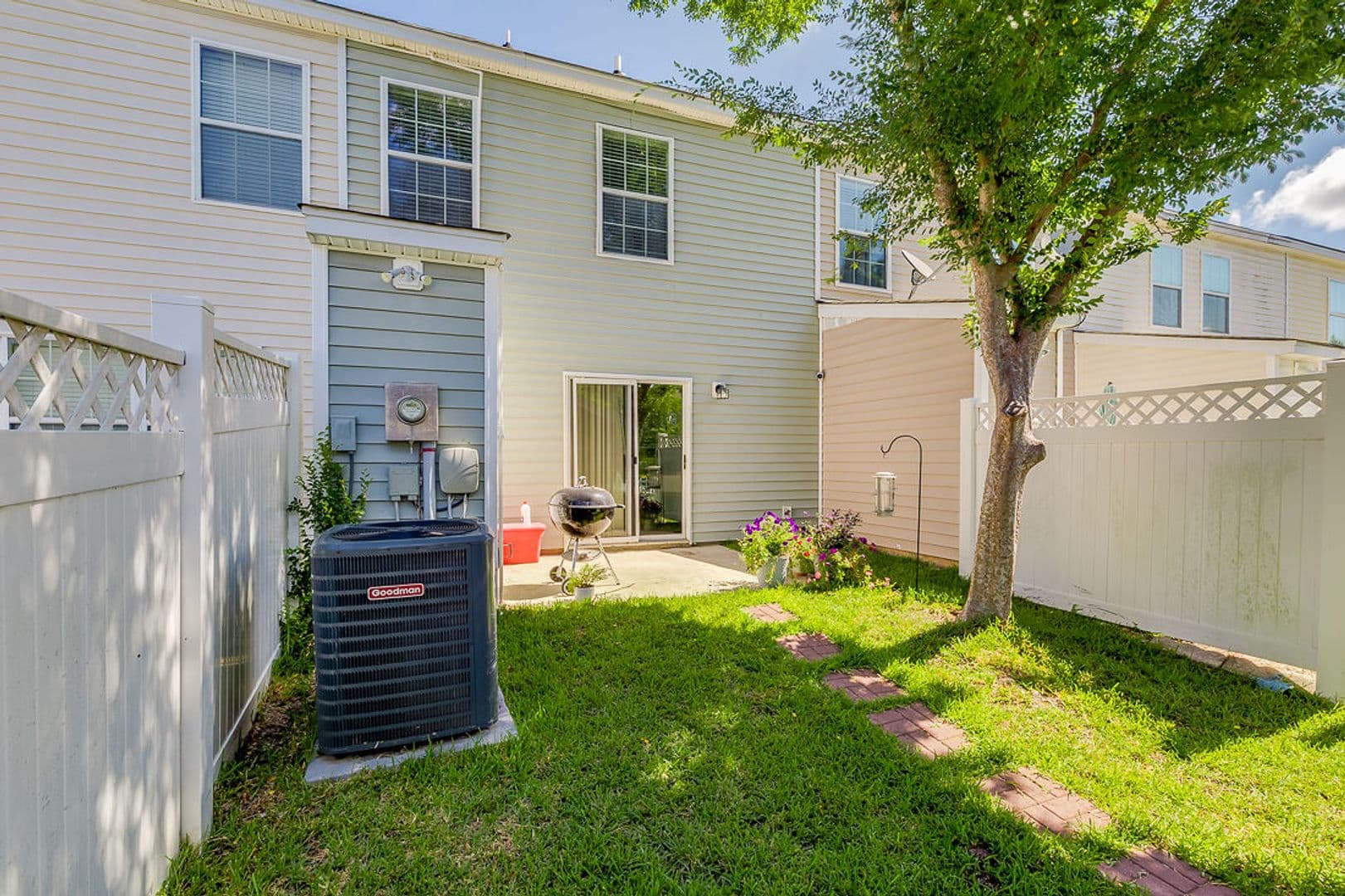 Pooler Townhome: 321 Hitching Post Lane