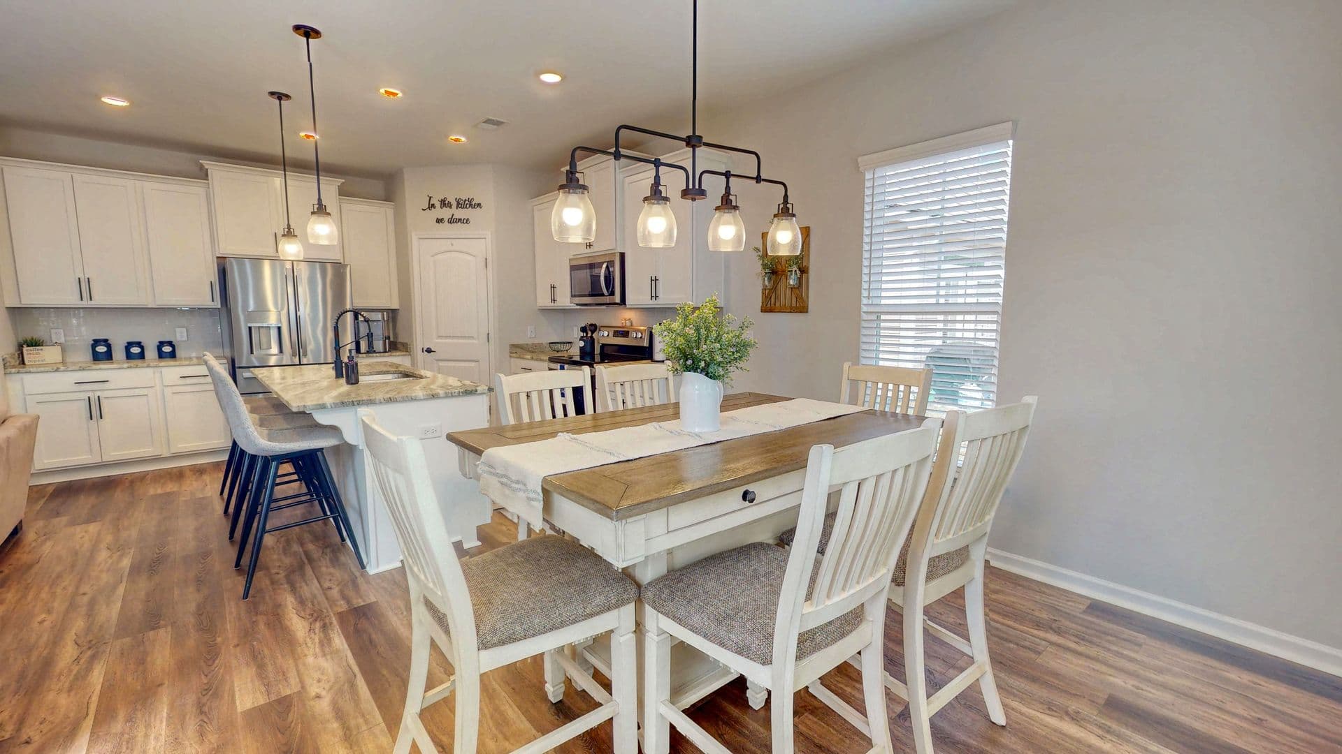 Savannah House: 124 Brookline Drive