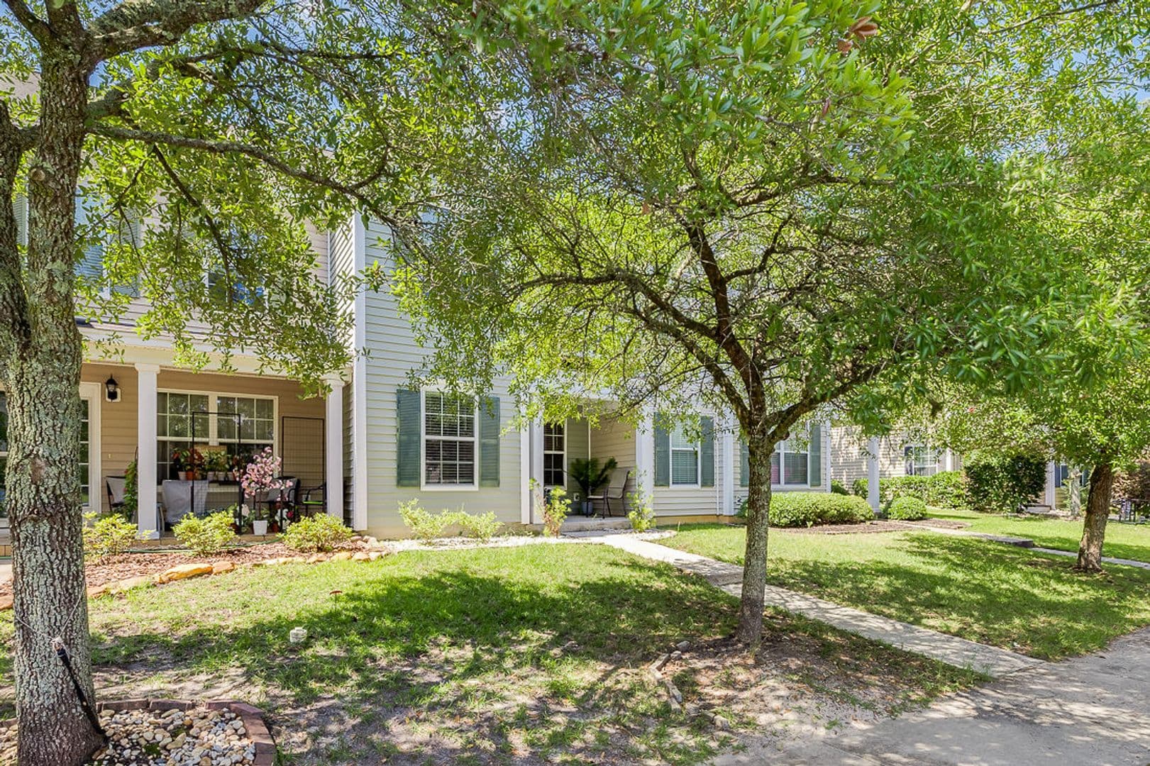 Pooler Townhome: 321 Hitching Post Lane