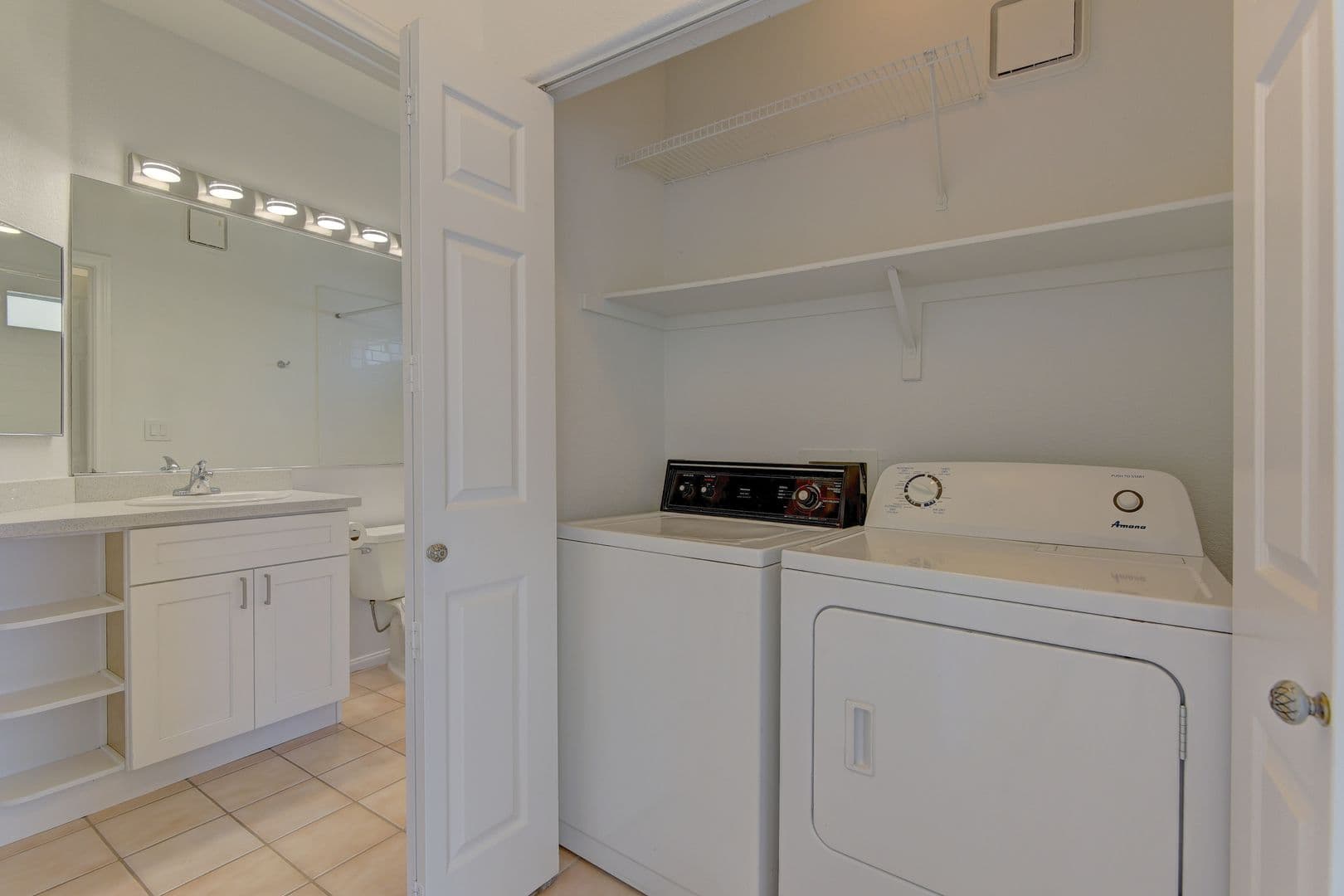 Las Vegas House: 3320 S Fort  Apache Rd