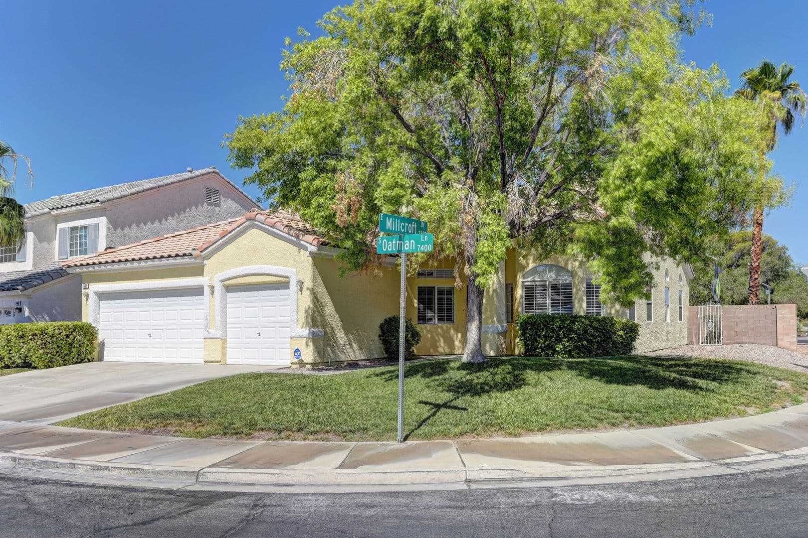 Las Vegas House: 7456 Oatman Ln