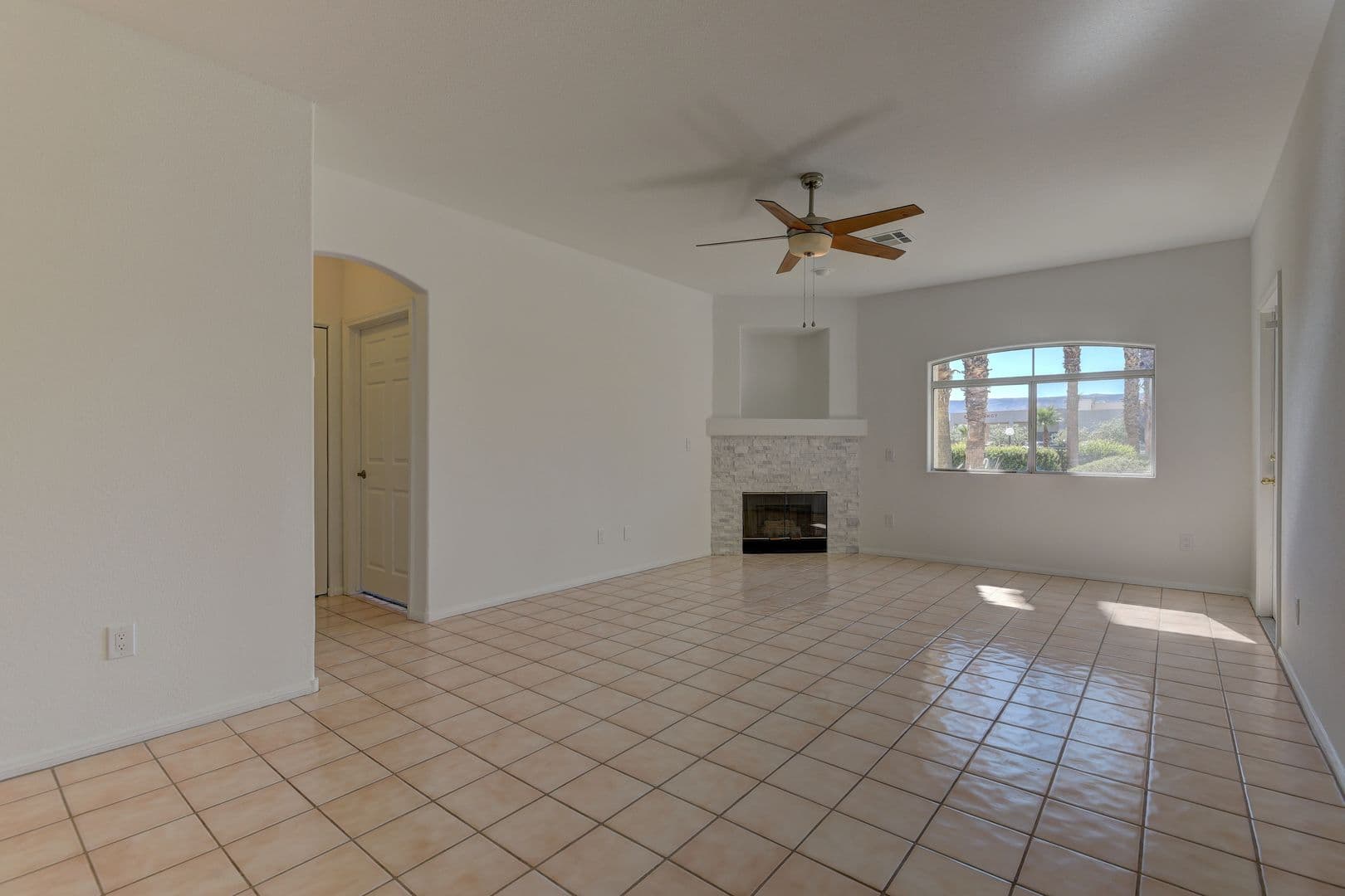 Las Vegas House: 3320 S Fort  Apache Rd