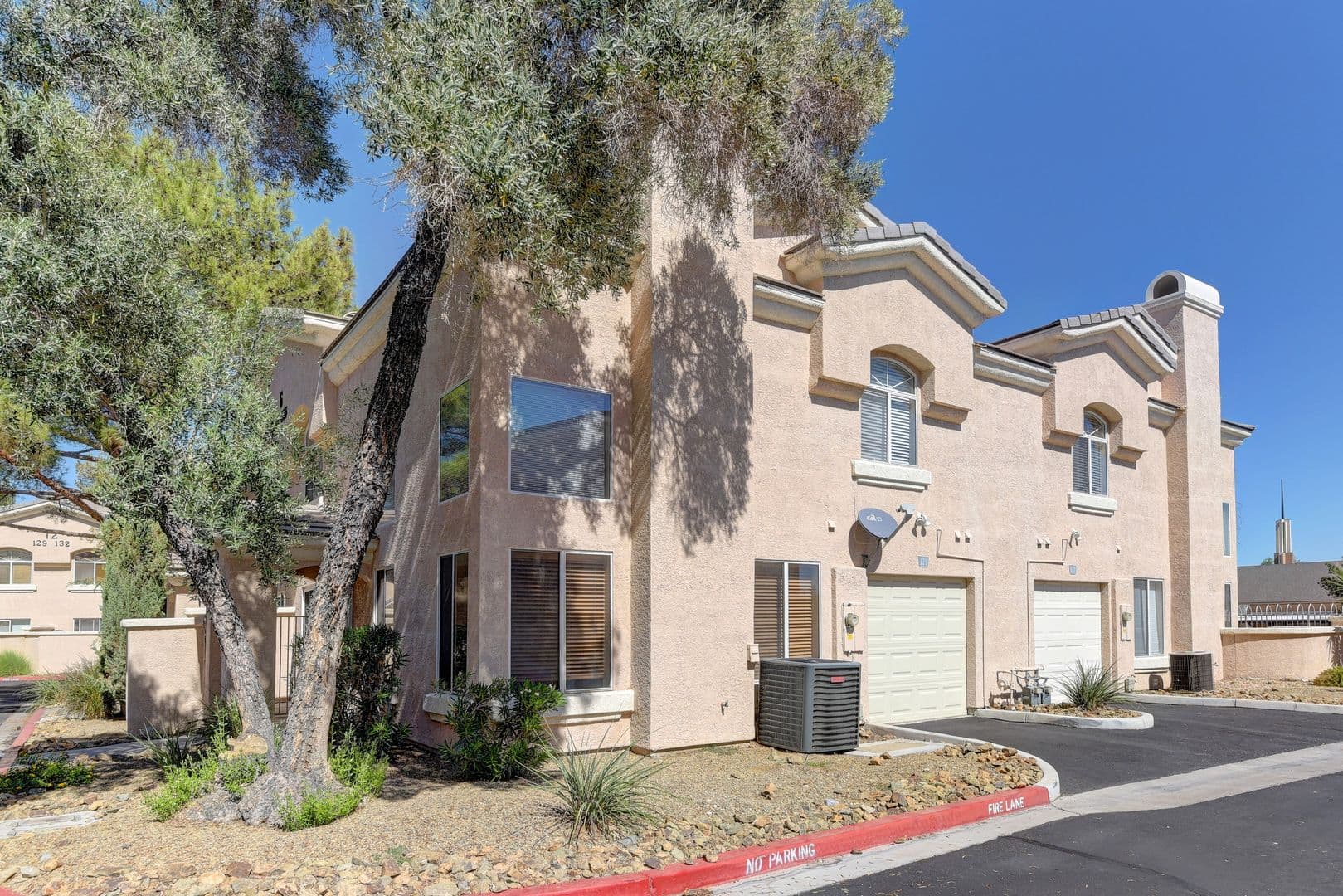 Las Vegas House: 3950 S Sandhill Rd #121