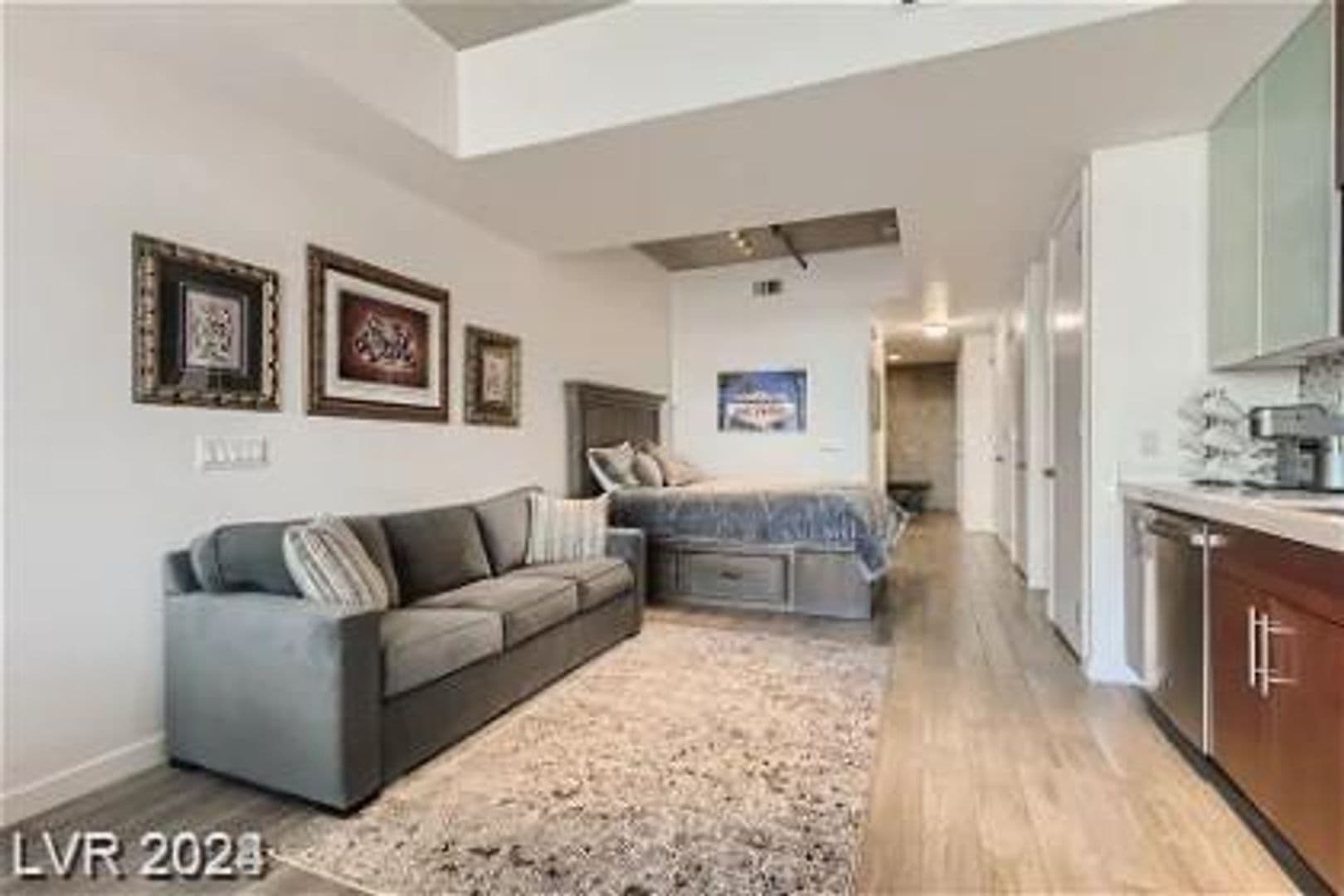 Las Vegas House: 353 E Bonneville Ave #636