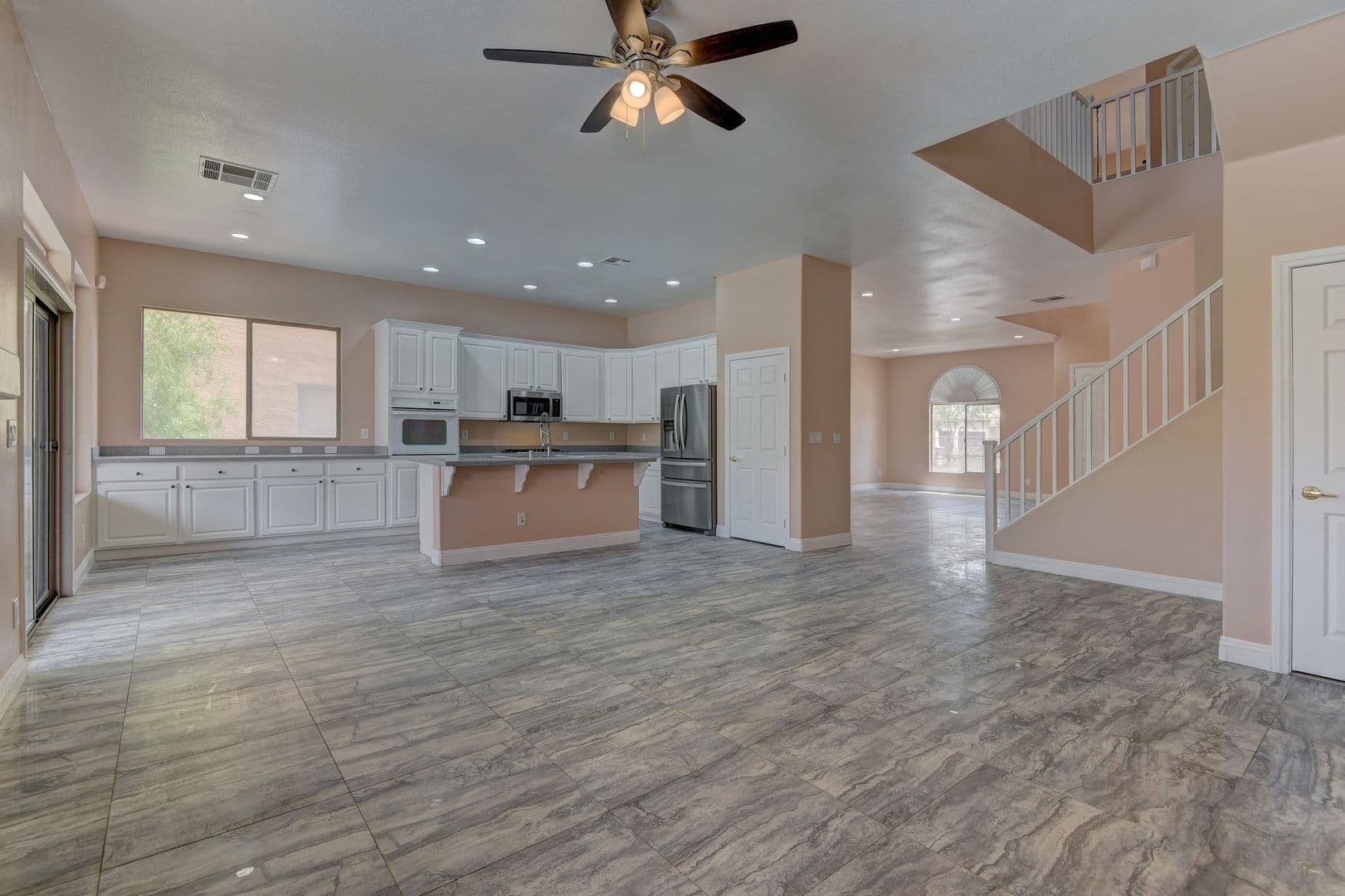 Las Vegas House: 5862 Bluthe Bridge Ave