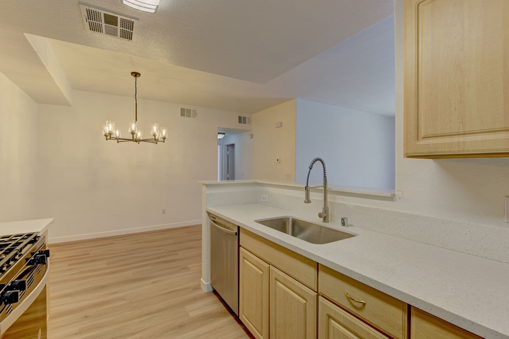 Las Vegas House: 8250 N Grand Canyon Dr #2026