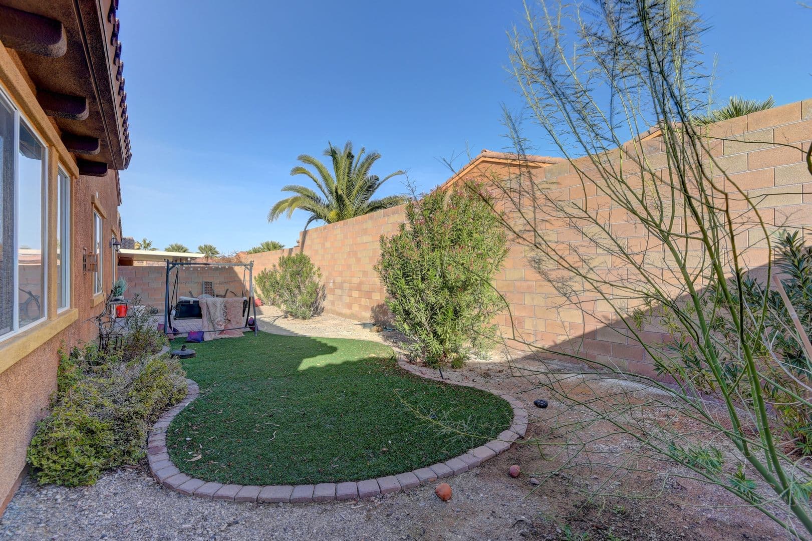 Henderson House: 972 Rue Grand Paradis Lane