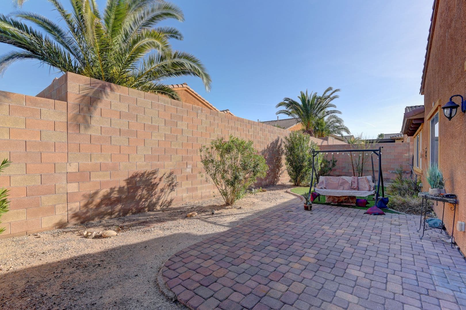 Henderson House: 972 Rue Grand Paradis Lane