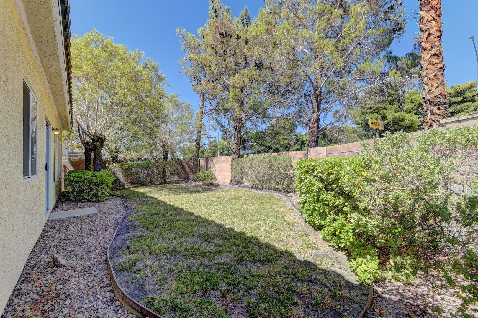 Las Vegas House: 7456 Oatman Ln