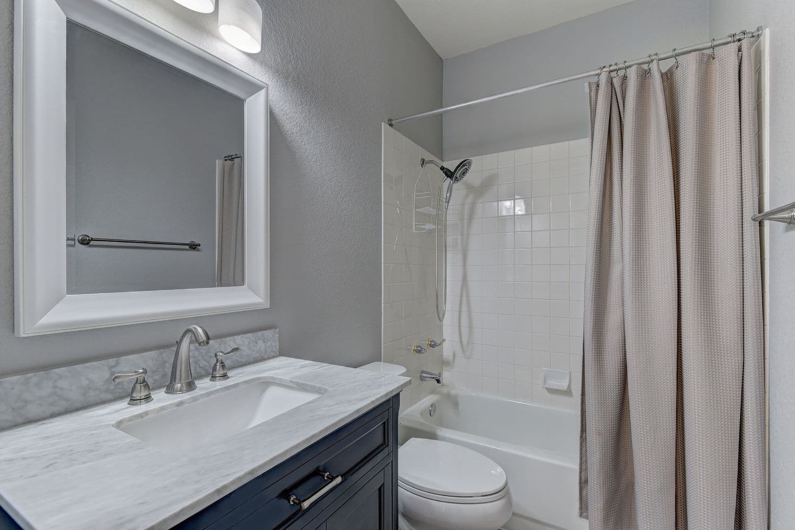 Las Vegas House: 7456 Oatman Ln