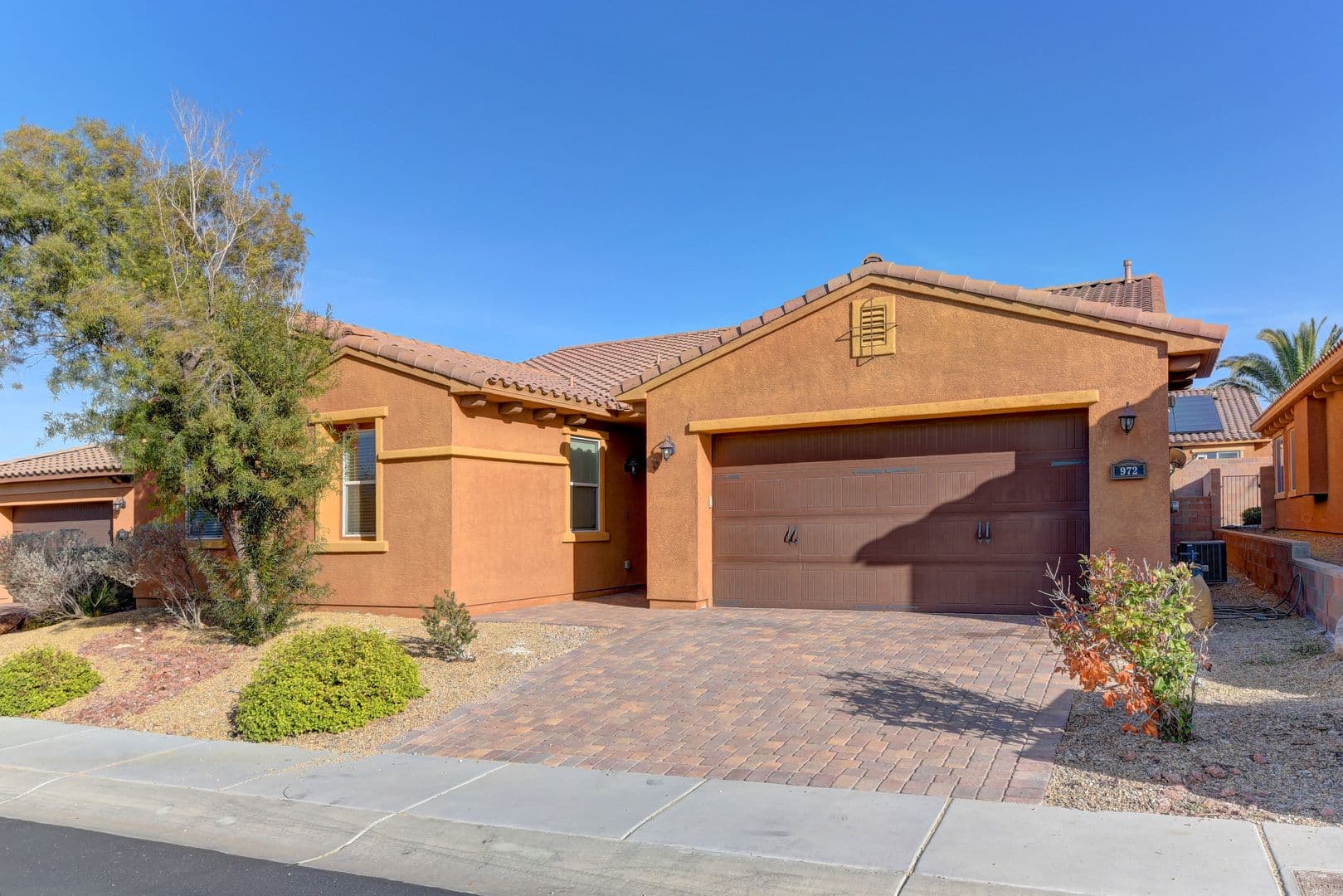 Henderson House: 972 Rue Grand Paradis Lane
