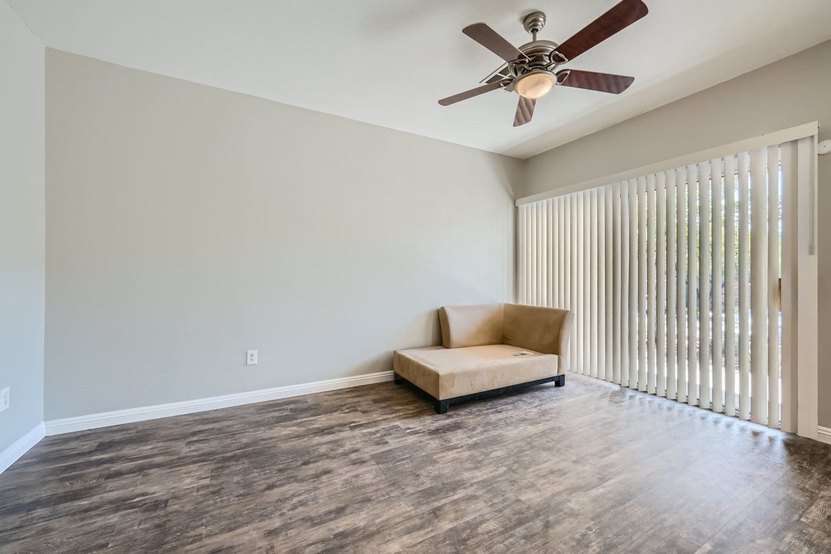 Las Vegas House: 717 Peachy Canyon Cir #102