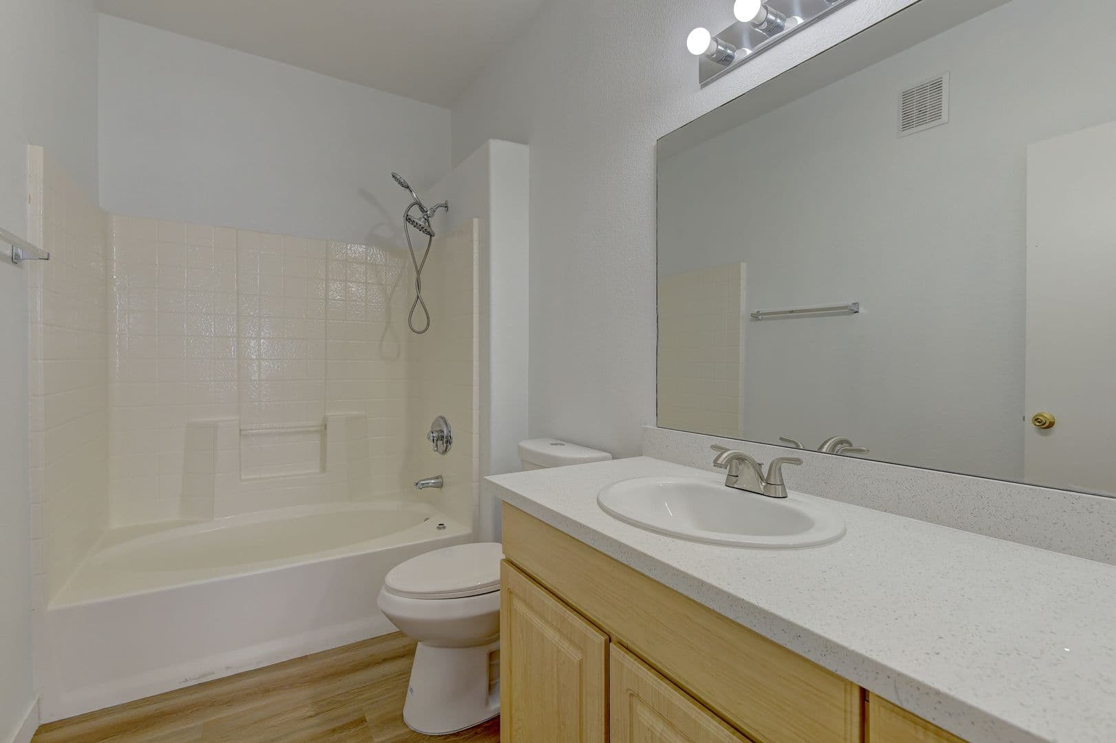 Las Vegas House: 8250 N Grand Canyon Dr #2026