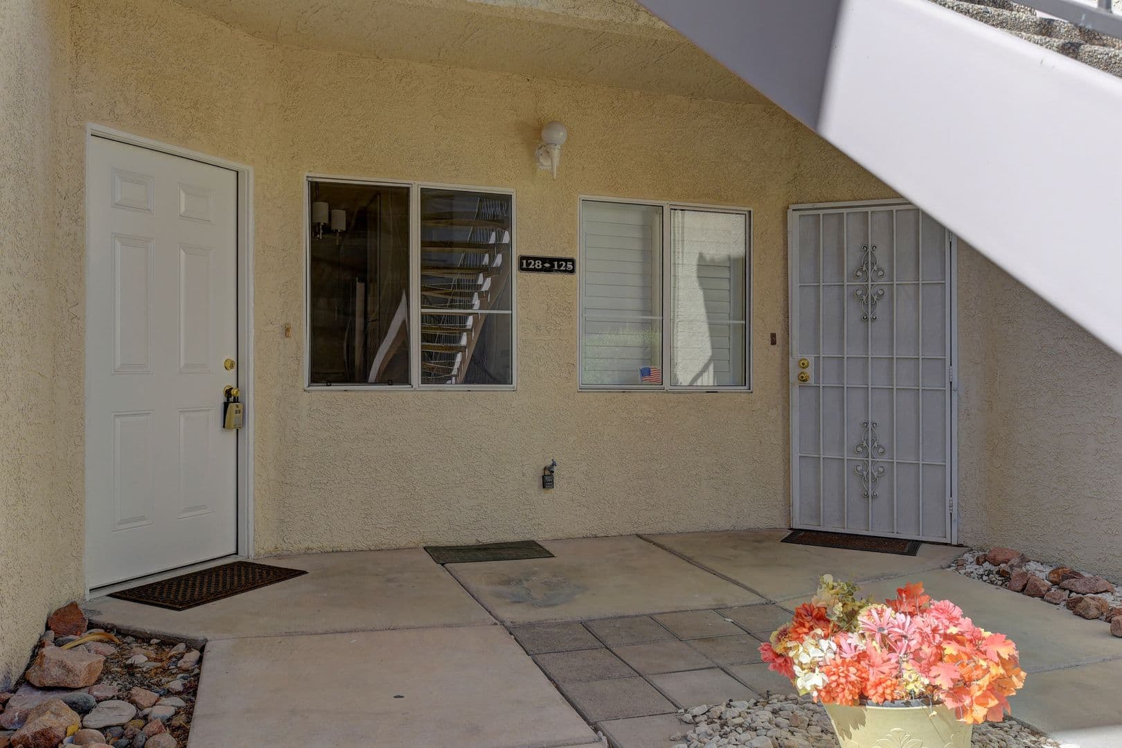 Las Vegas House: 3320 S Fort  Apache Rd