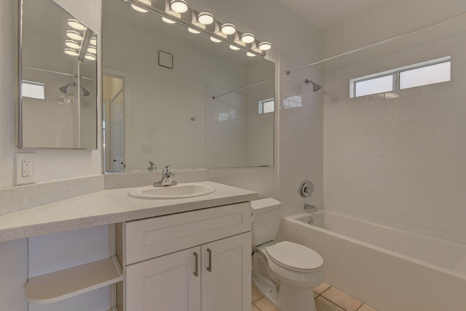 Las Vegas House: 3320 S Fort  Apache Rd