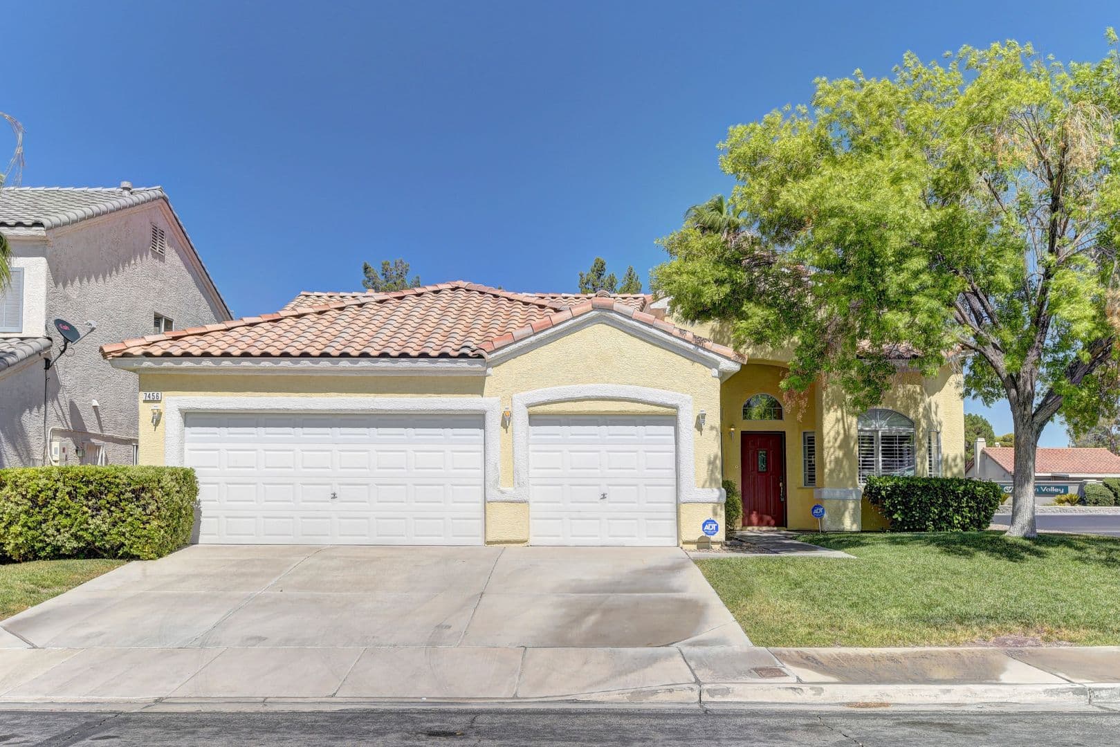 Las Vegas House: 7456 Oatman Ln