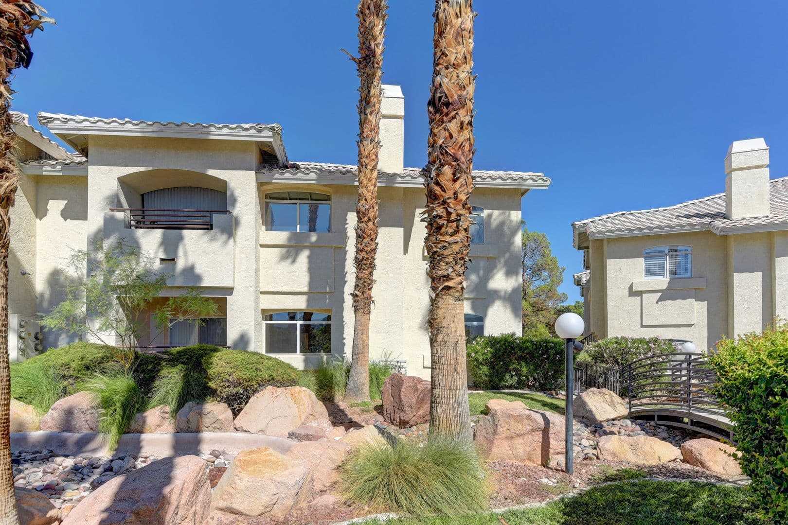 Las Vegas House: 3320 S Fort  Apache Rd
