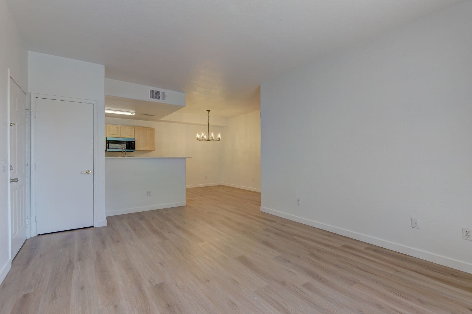 Las Vegas House: 8250 N Grand Canyon Dr #2026