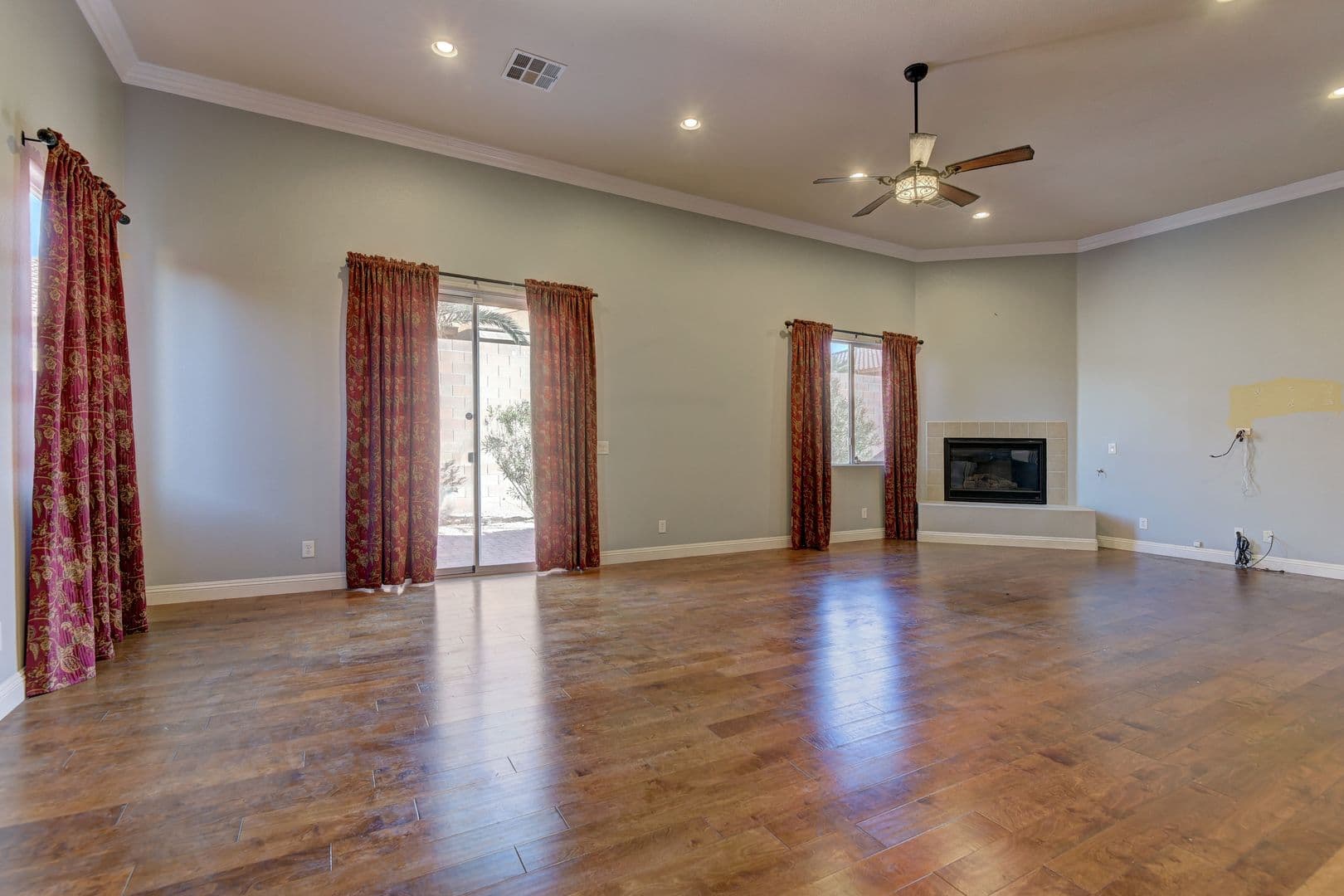 Henderson House: 972 Rue Grand Paradis Lane