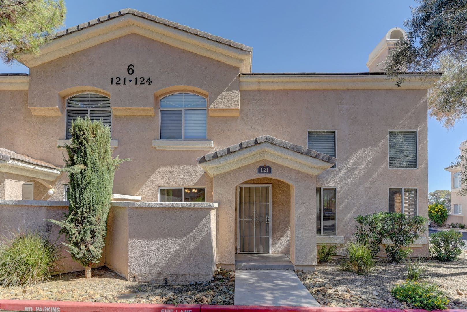 Las Vegas House: 3950 S Sandhill Rd #121