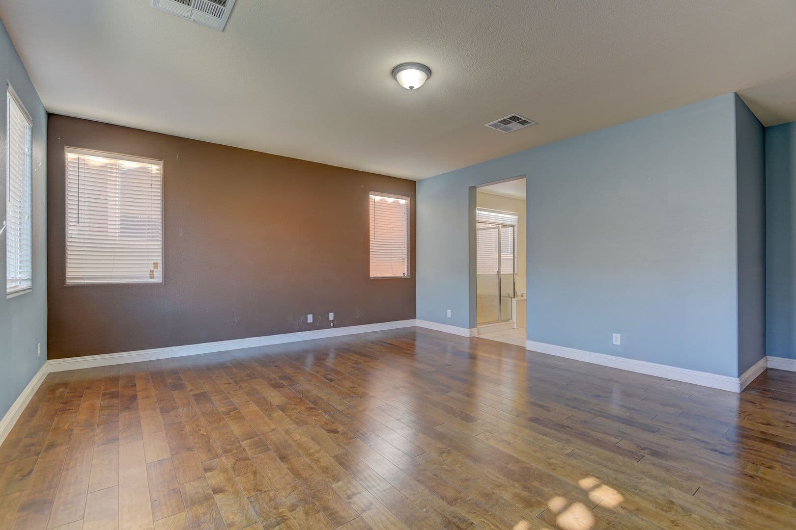 Henderson House: 972 Rue Grand Paradis Lane